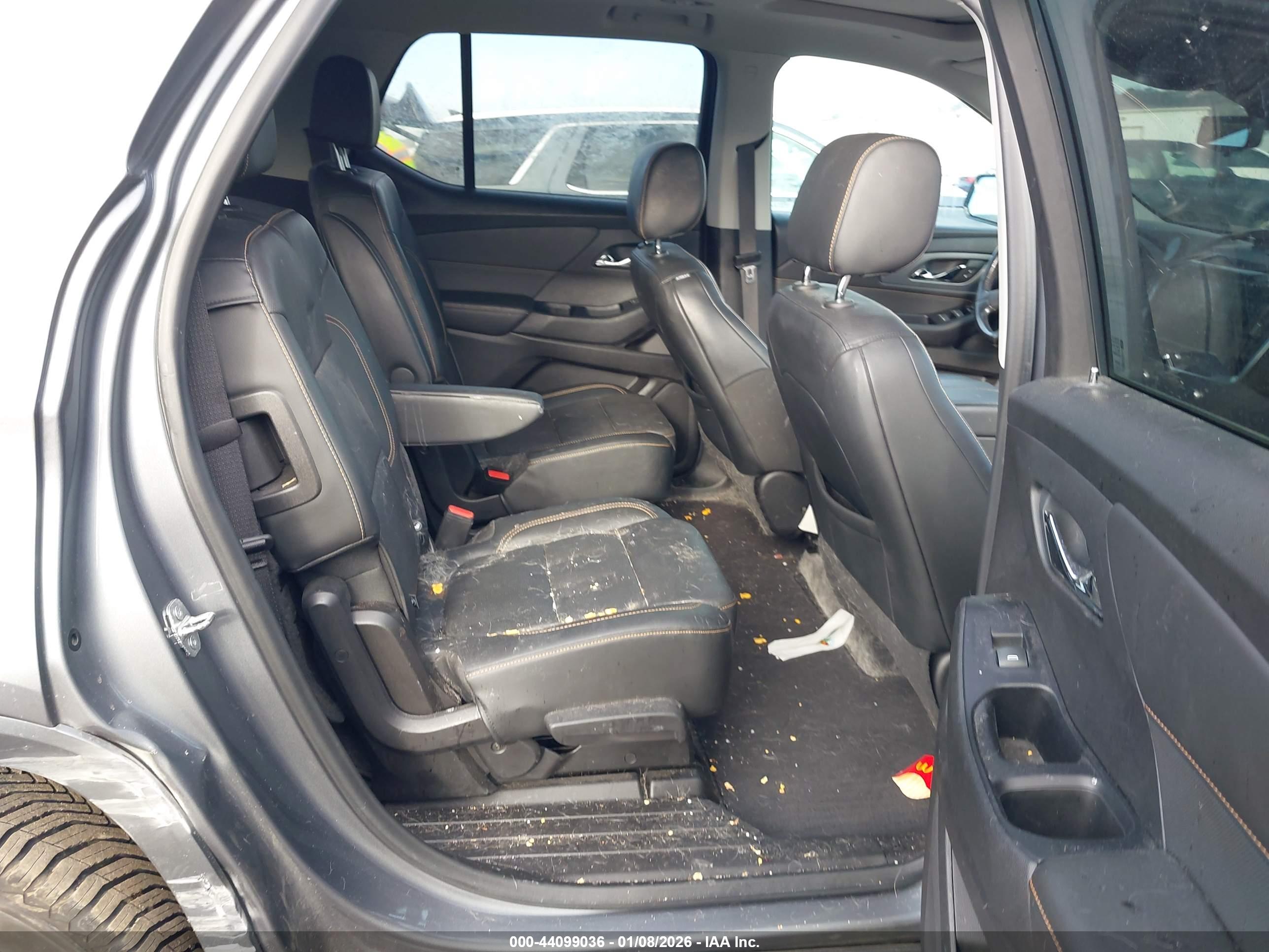 CHEVROLET TRAVERSE image 8