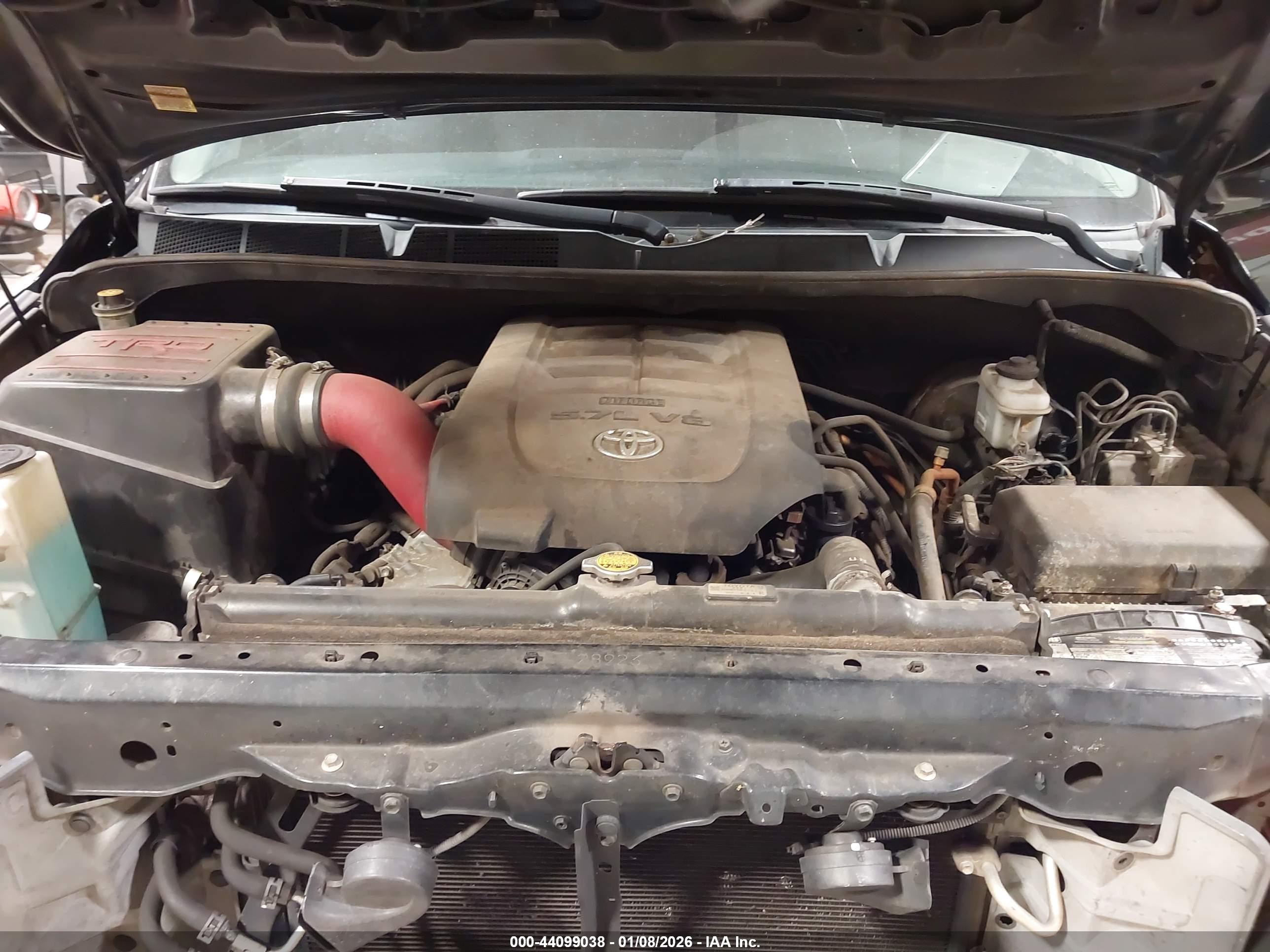 TOYOTA TUNDRA image 10