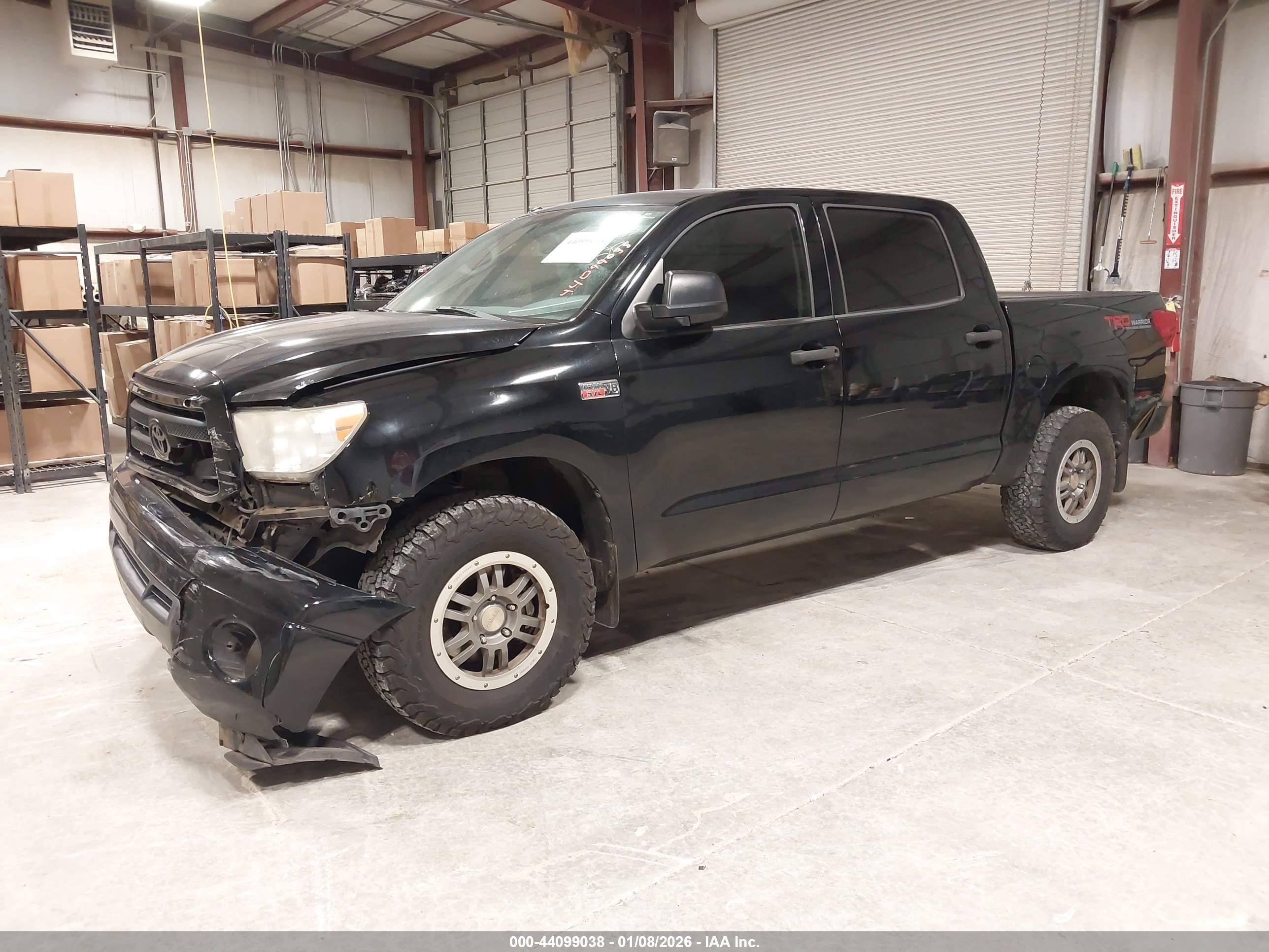 TOYOTA TUNDRA image 2