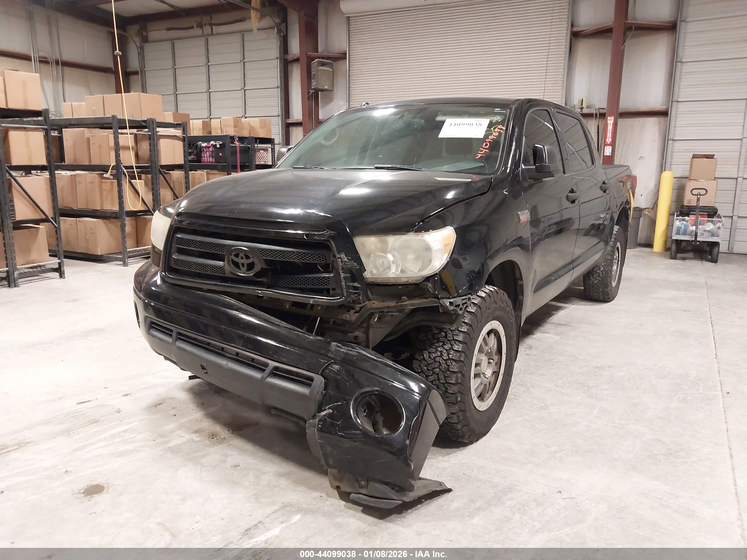 TOYOTA TUNDRA image 6
