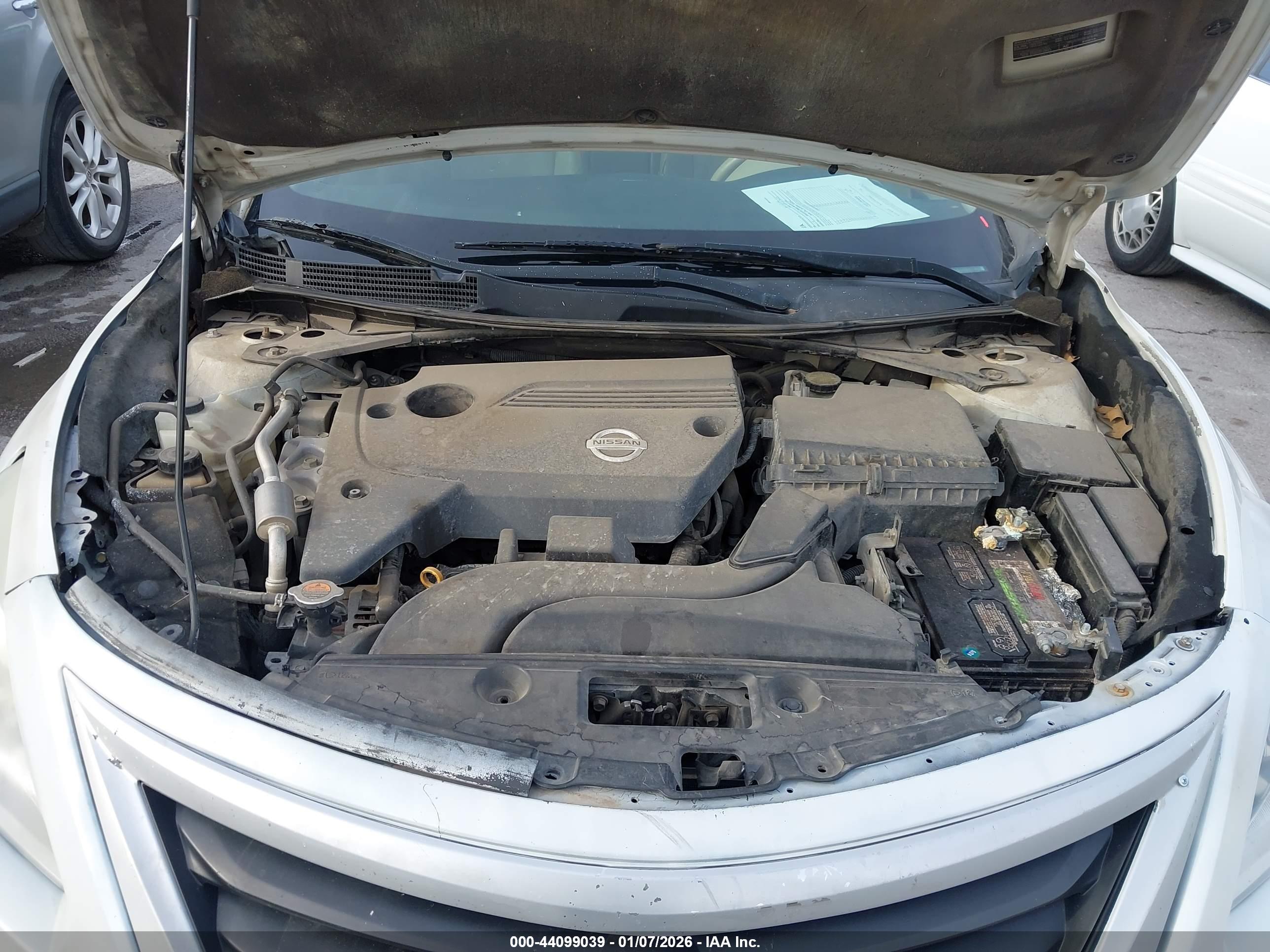NISSAN ALTIMA image 10