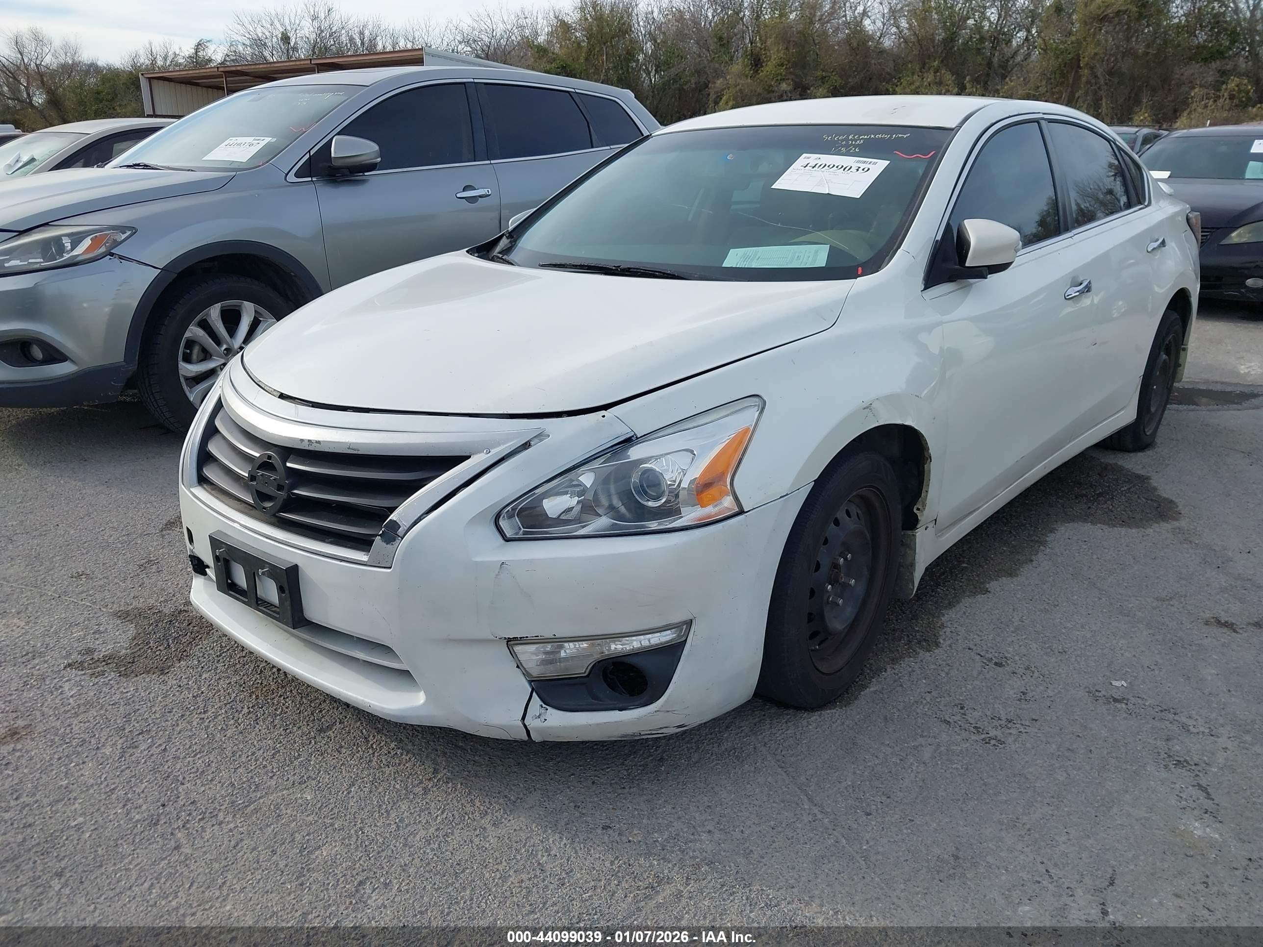 NISSAN ALTIMA image 2