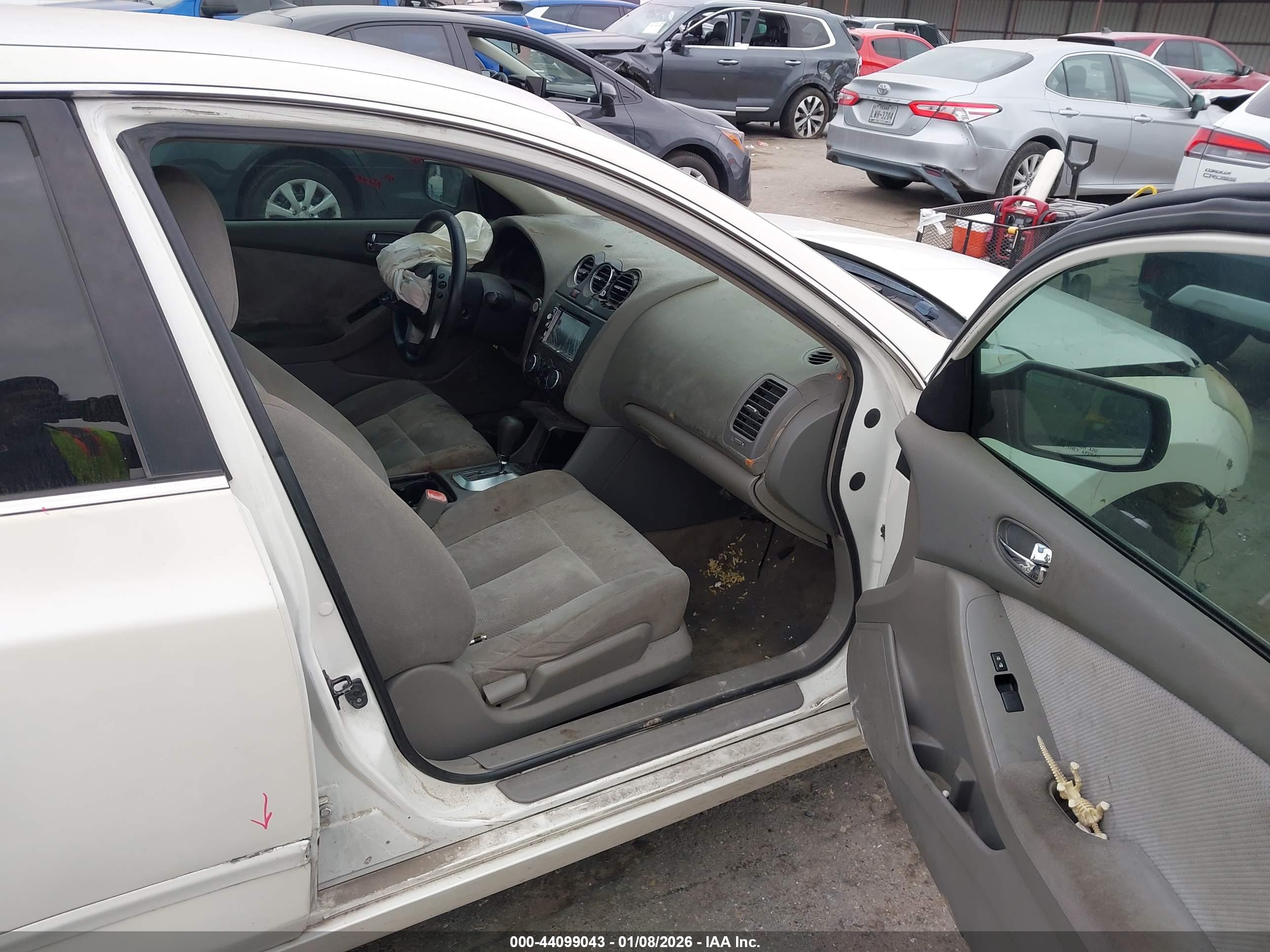 NISSAN ALTIMA image 5