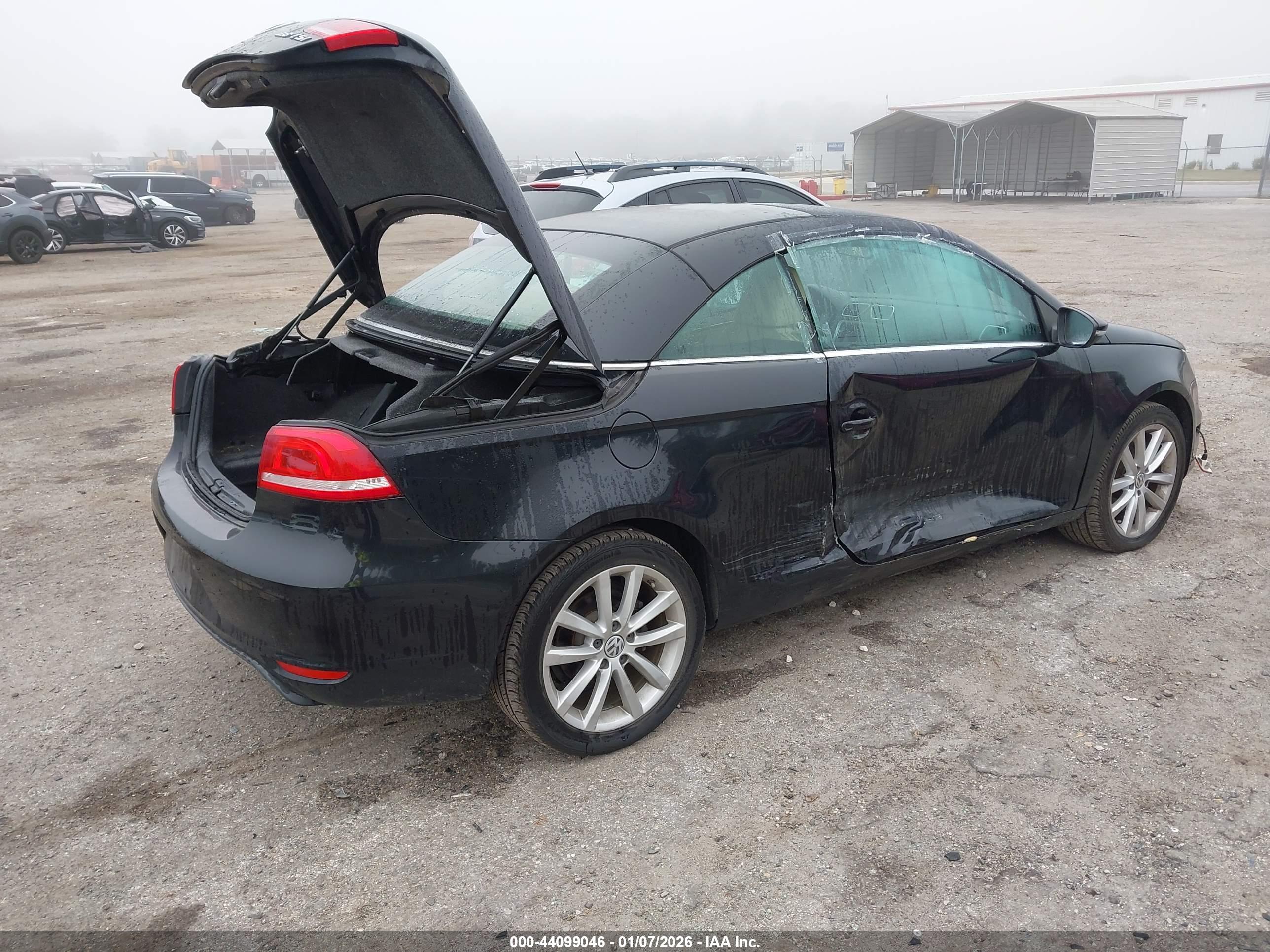VOLKSWAGEN EOS image 4
