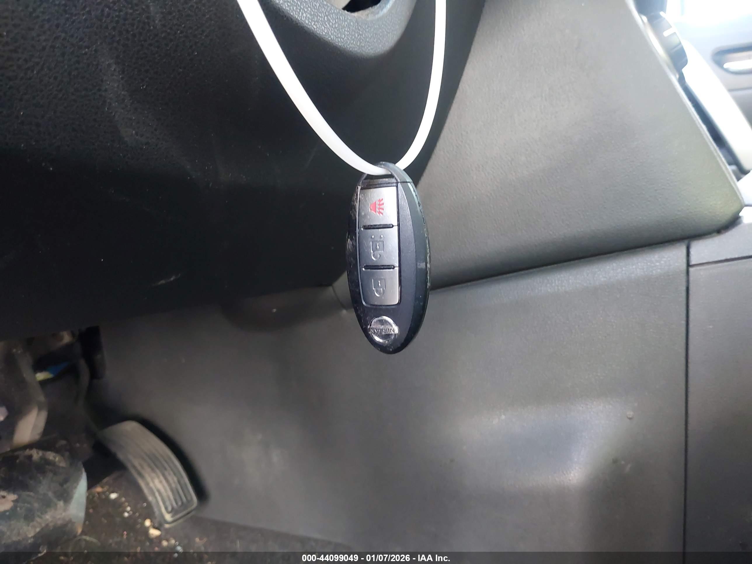 NISSAN ROGUE image 11