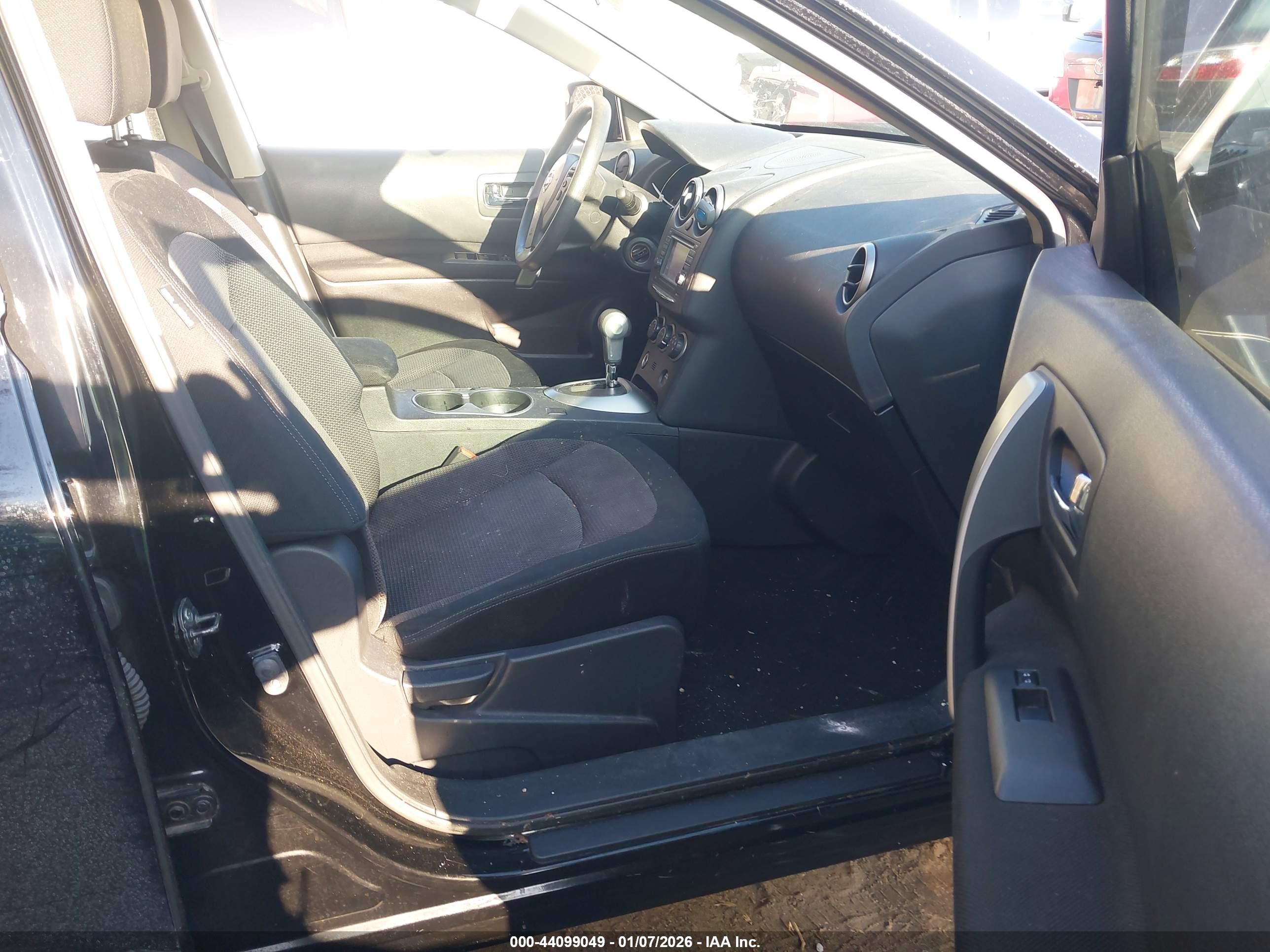 NISSAN ROGUE image 5