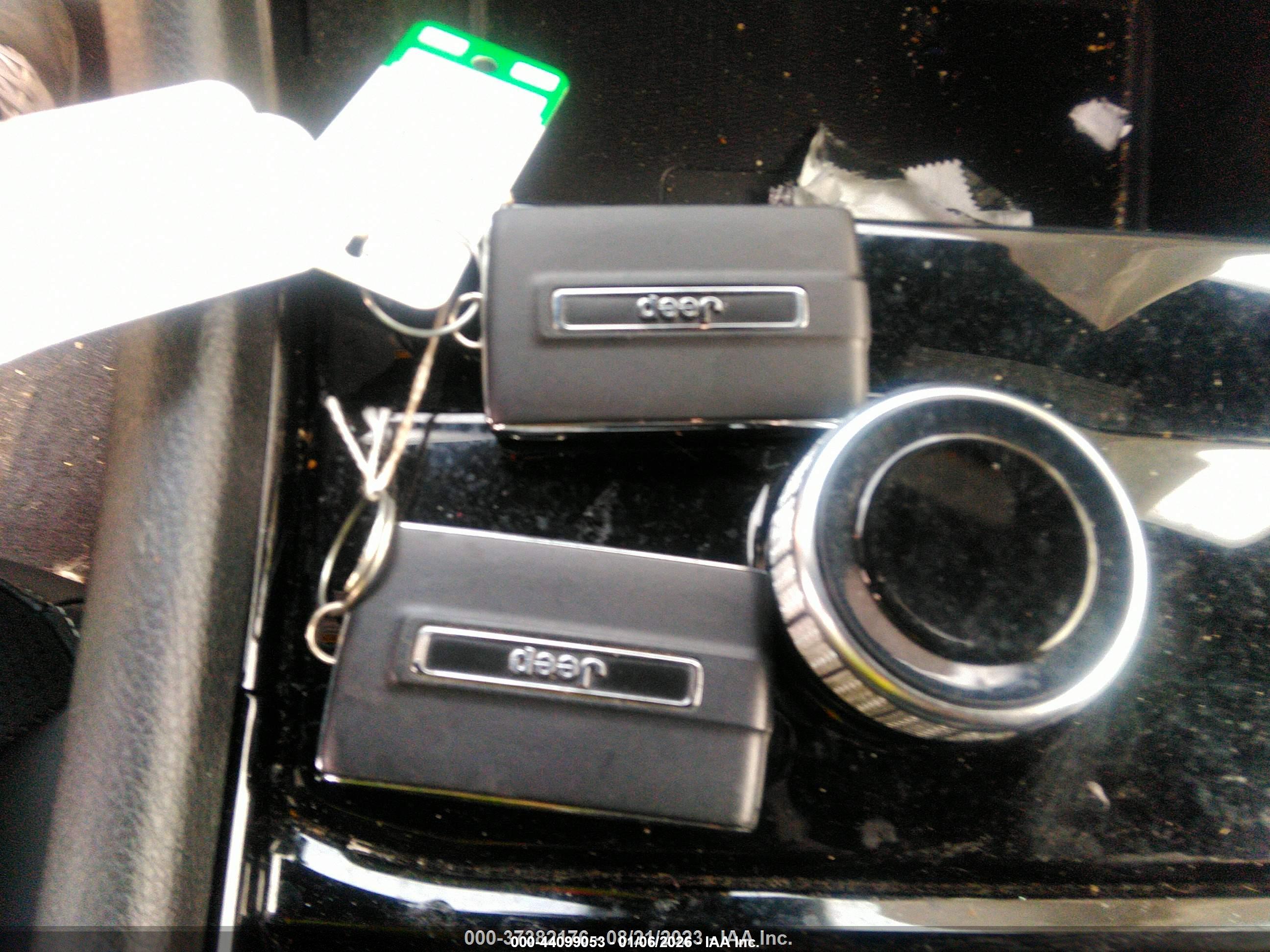 JEEP GRAND image 11