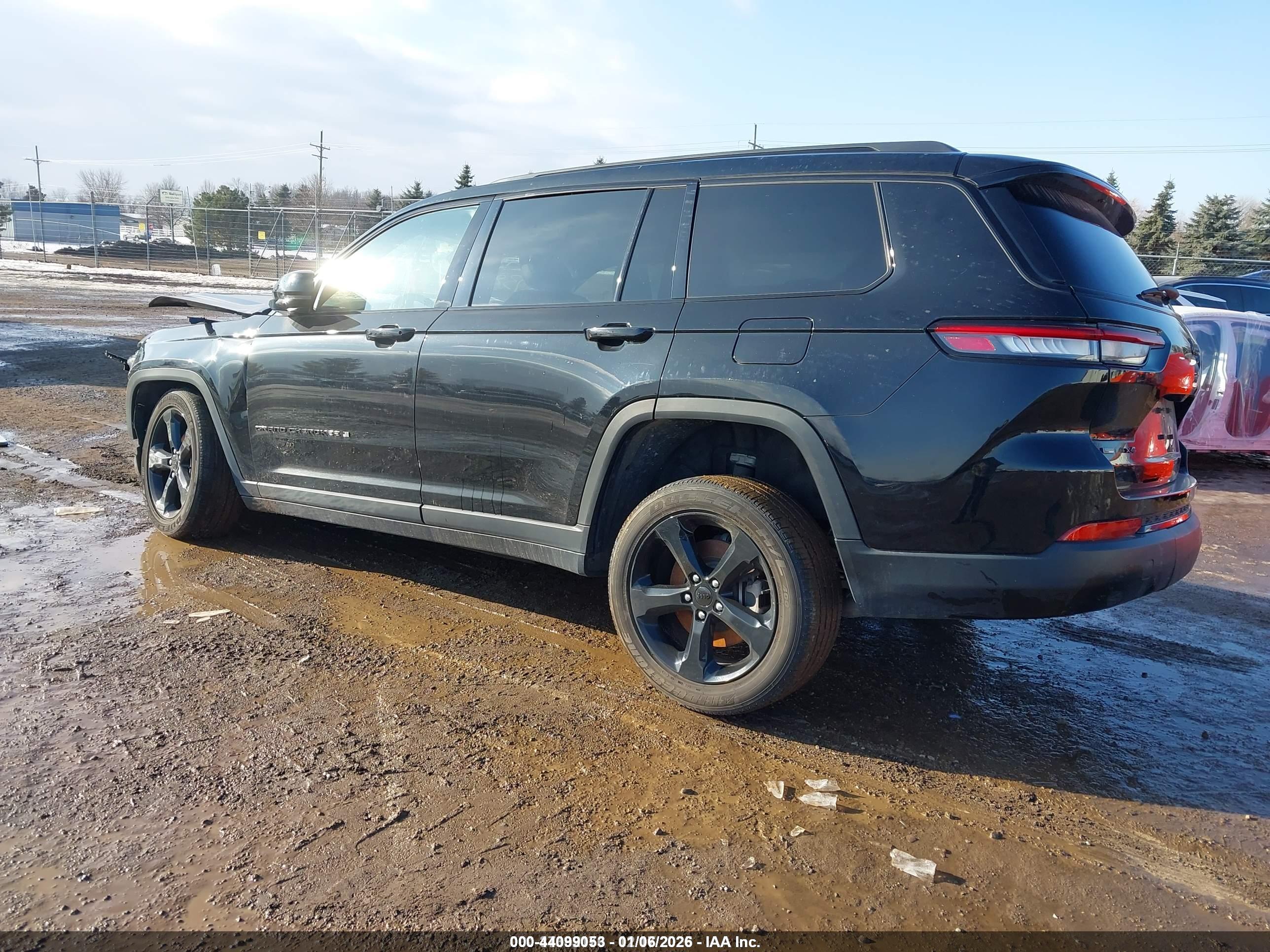 JEEP GRAND image 3