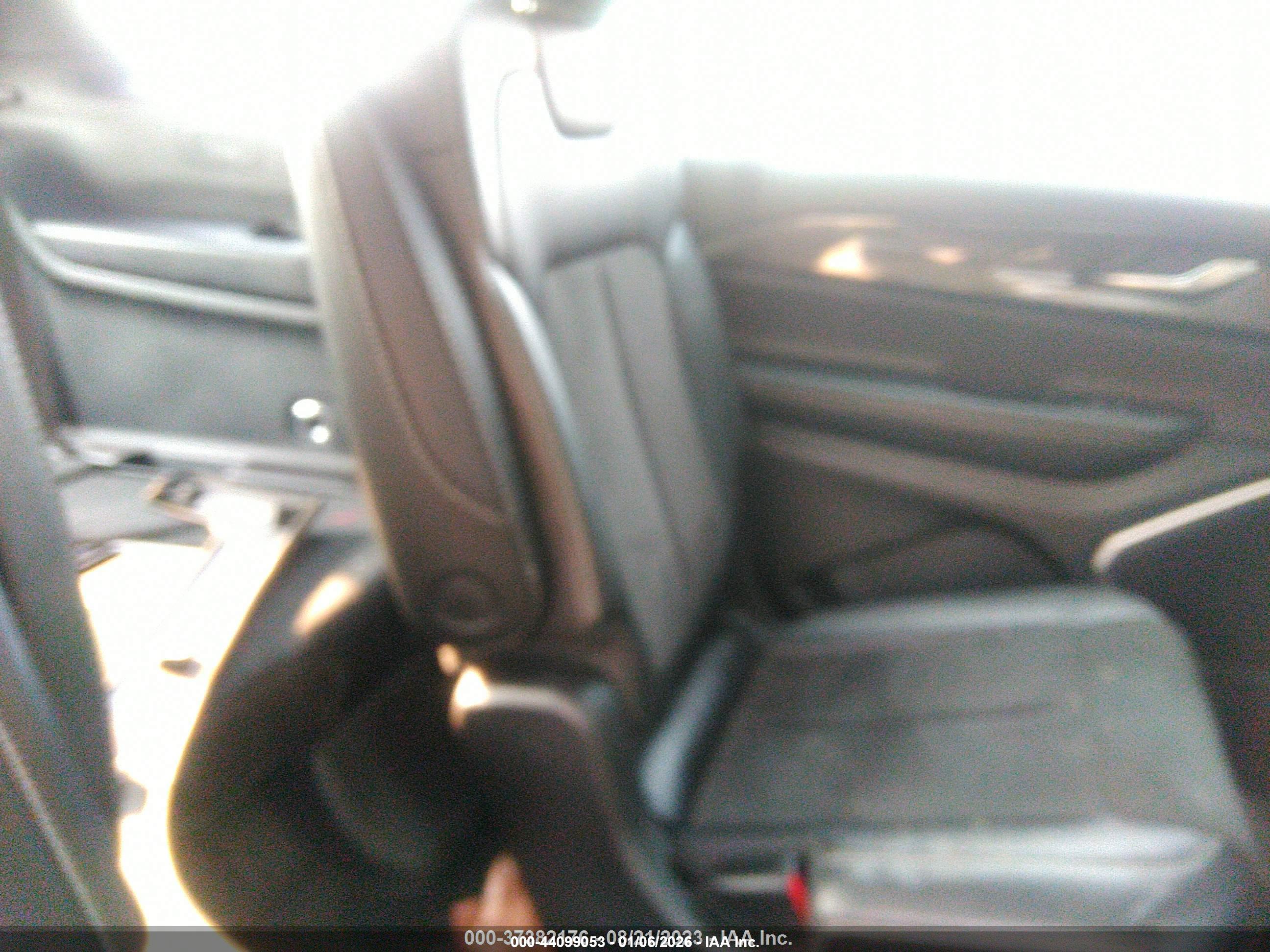 JEEP GRAND image 8