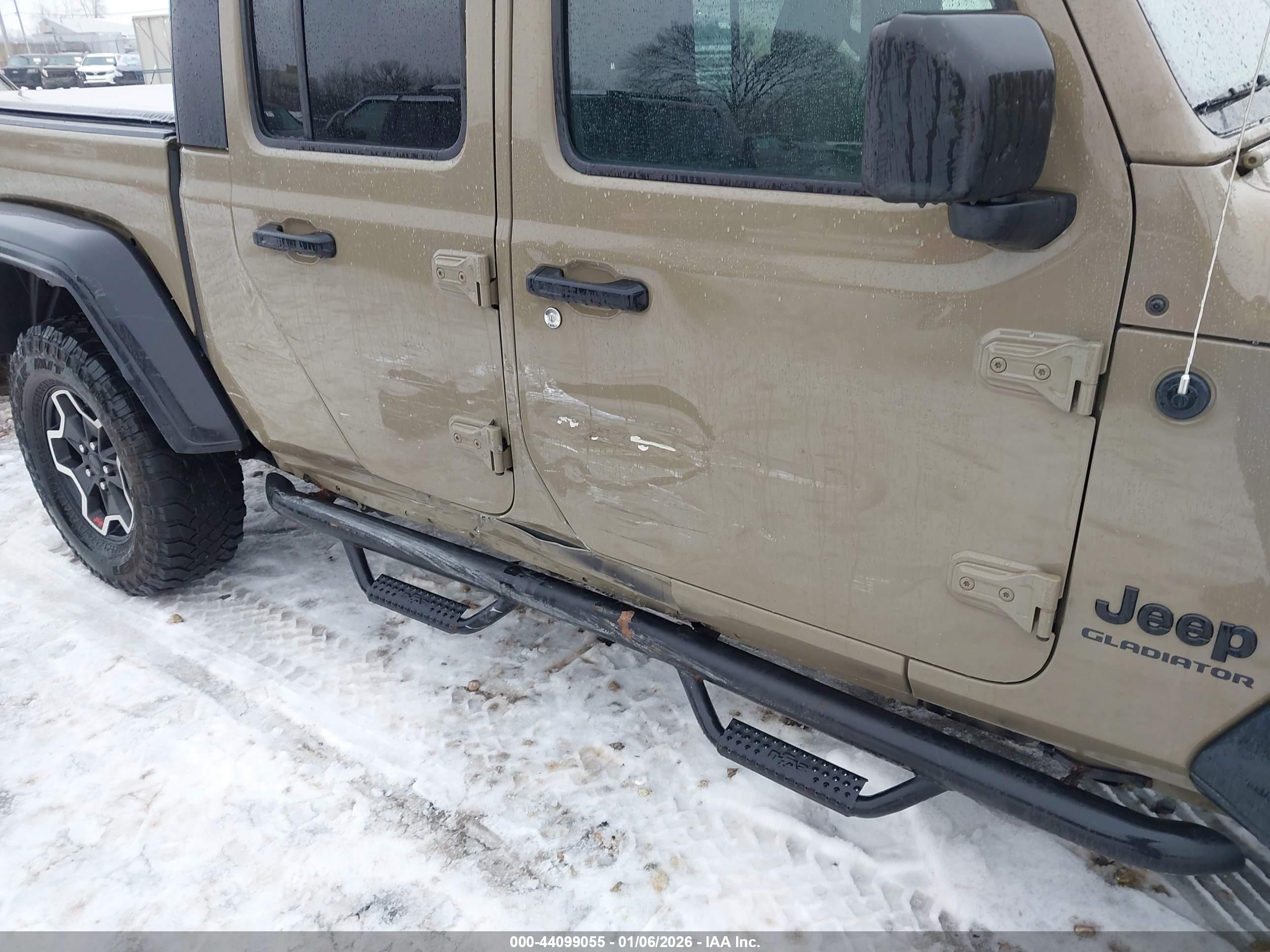 JEEP GLADIATOR image 6