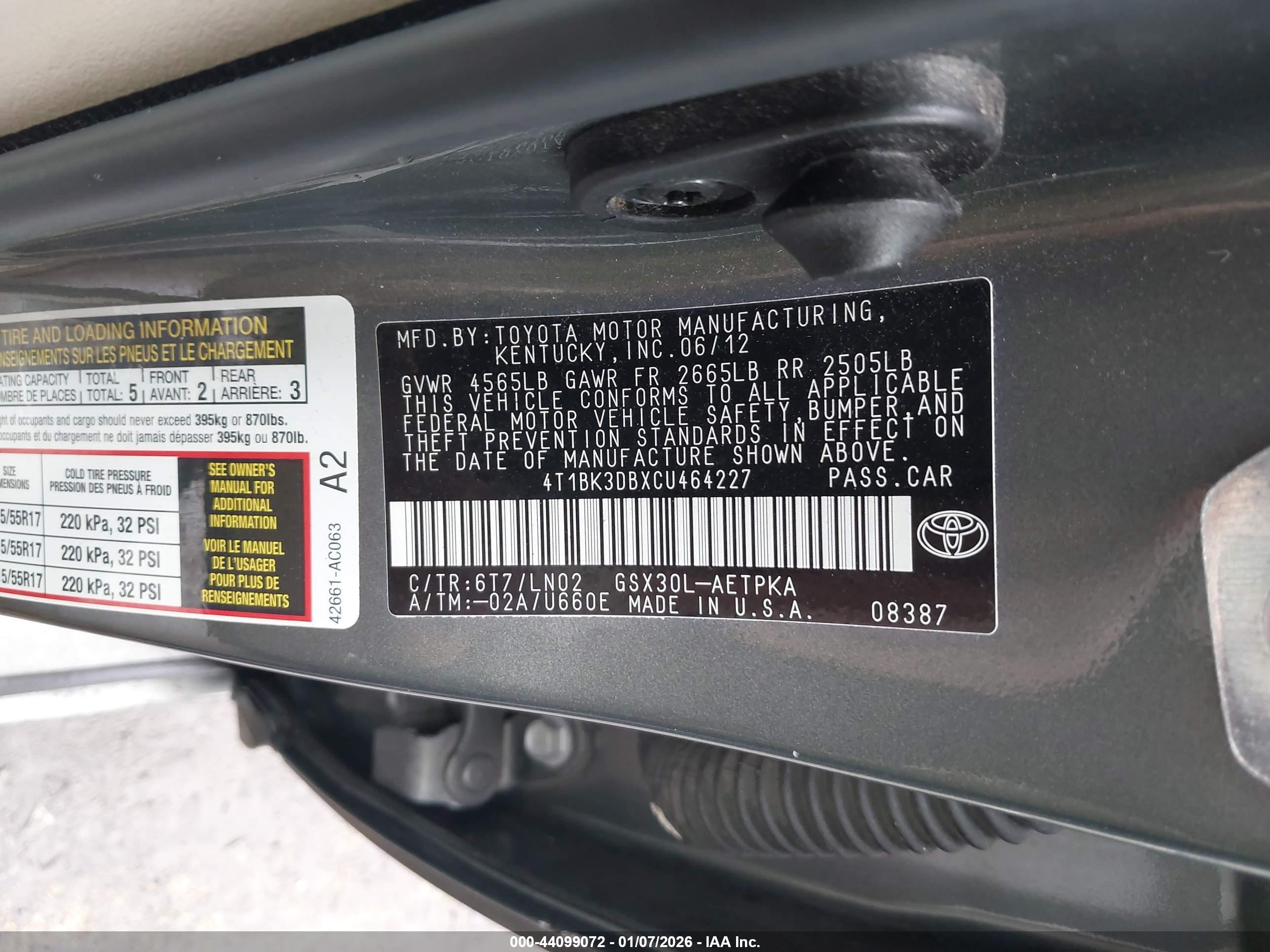 TOYOTA AVALON image 9
