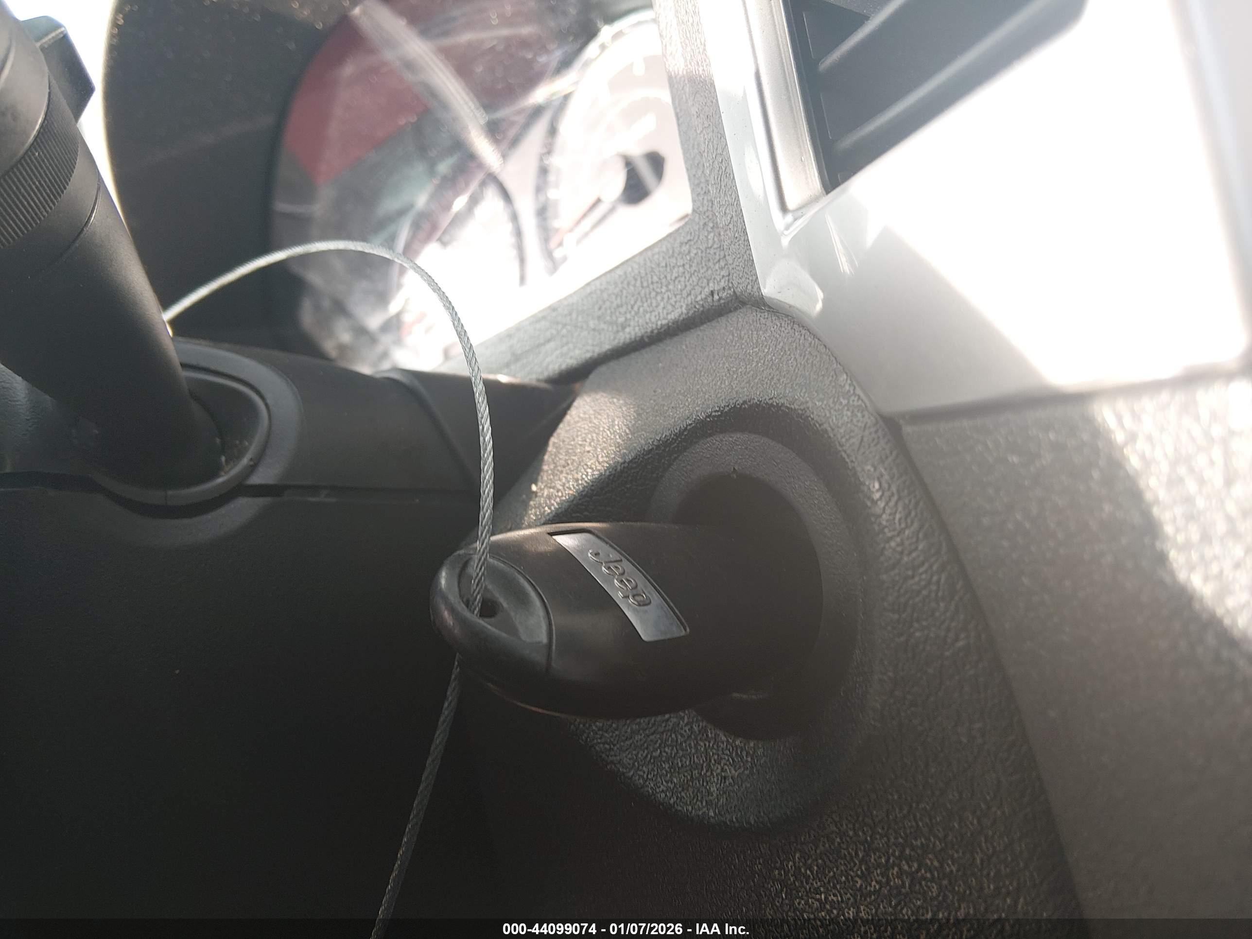 JEEP GRAND image 11