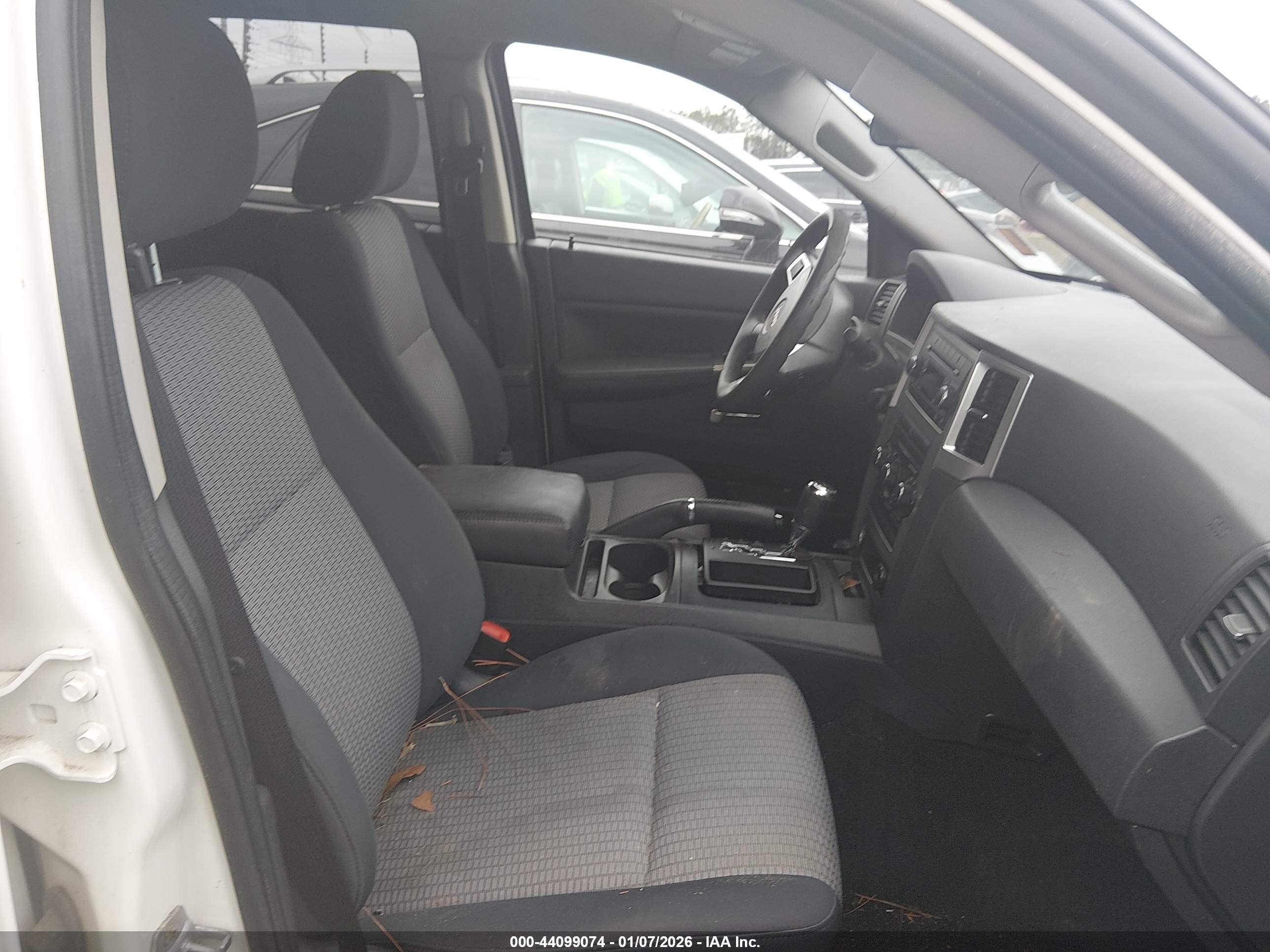 JEEP GRAND image 5