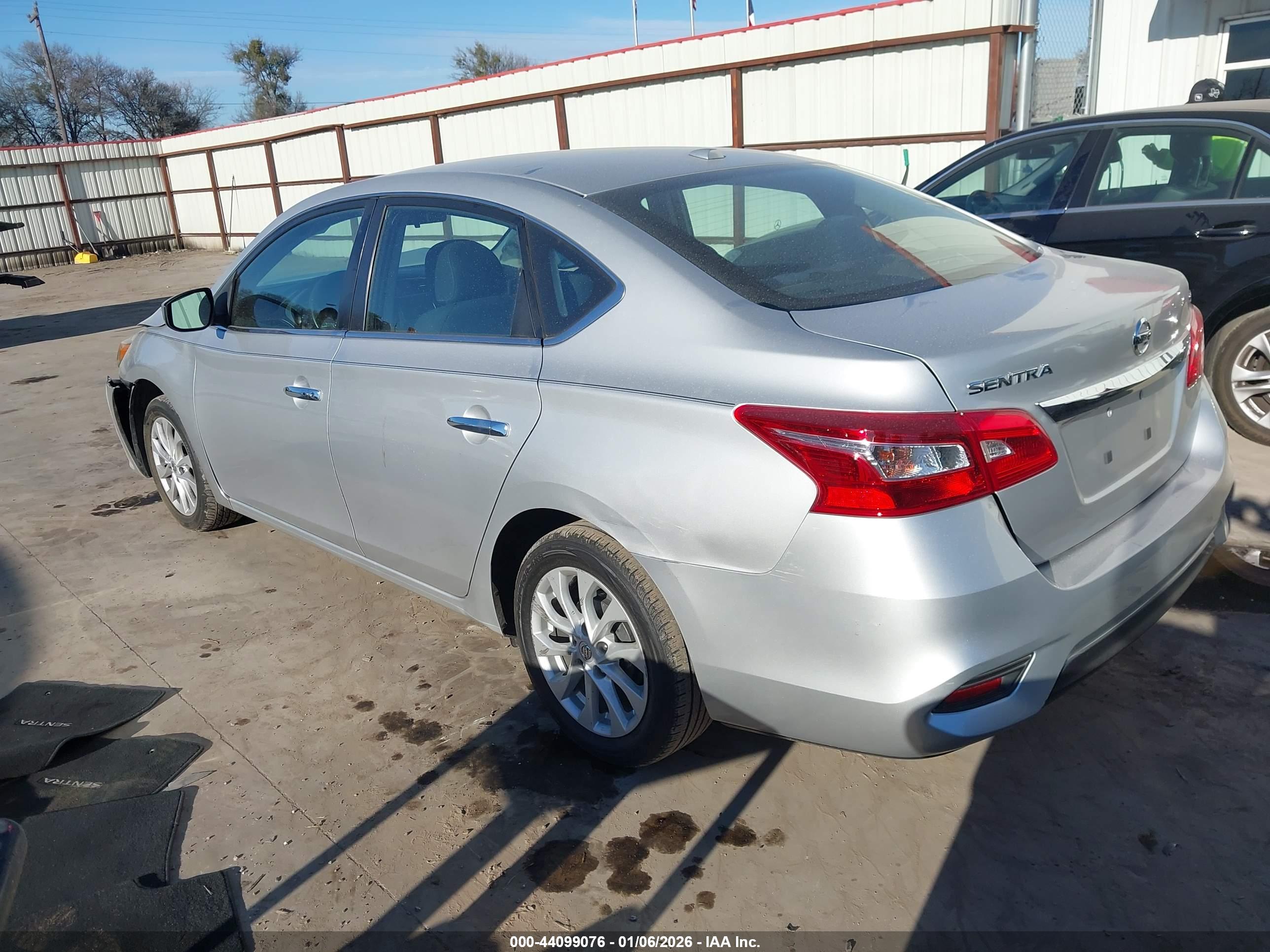 NISSAN SENTRA image 3