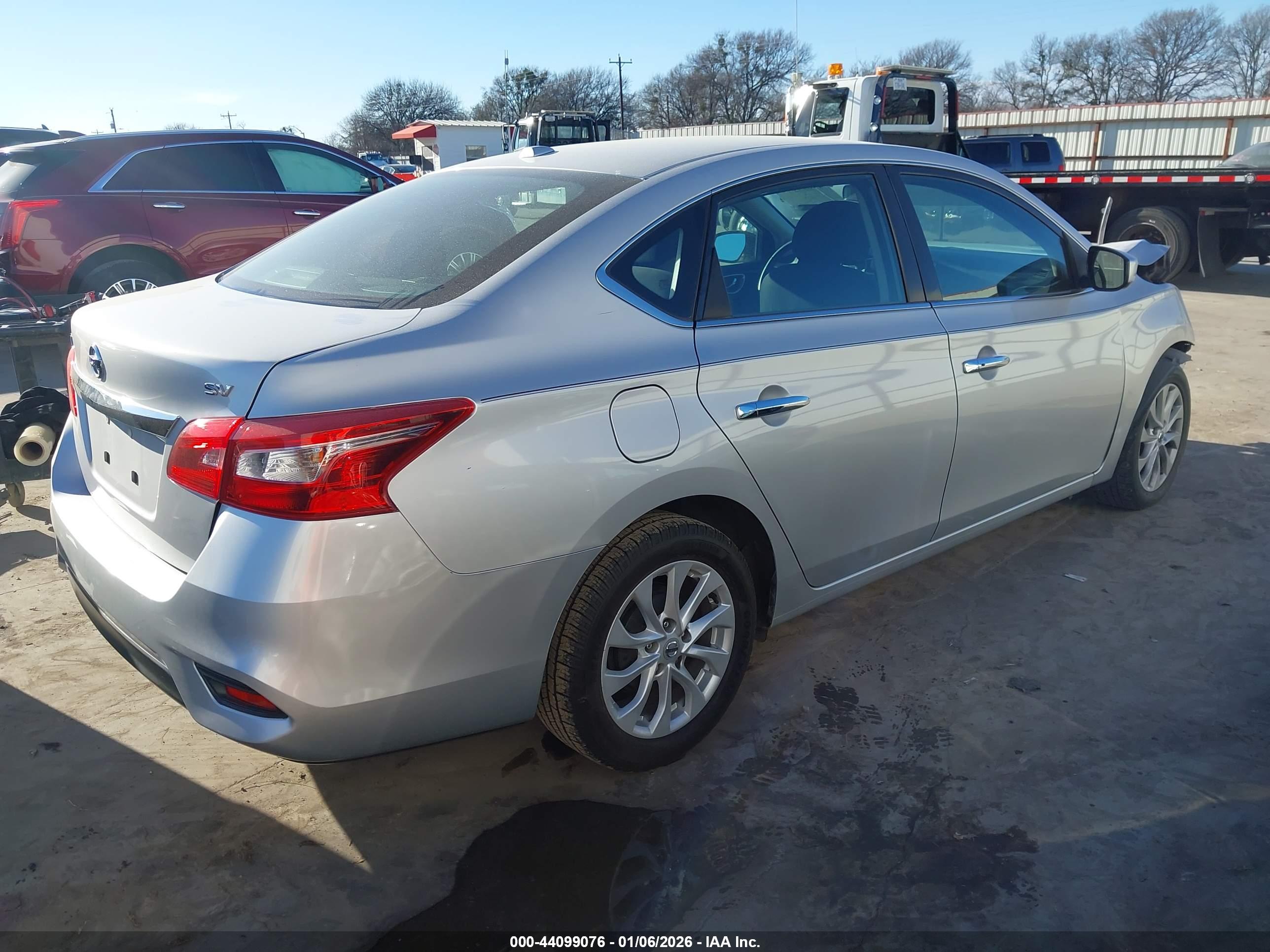 NISSAN SENTRA image 4
