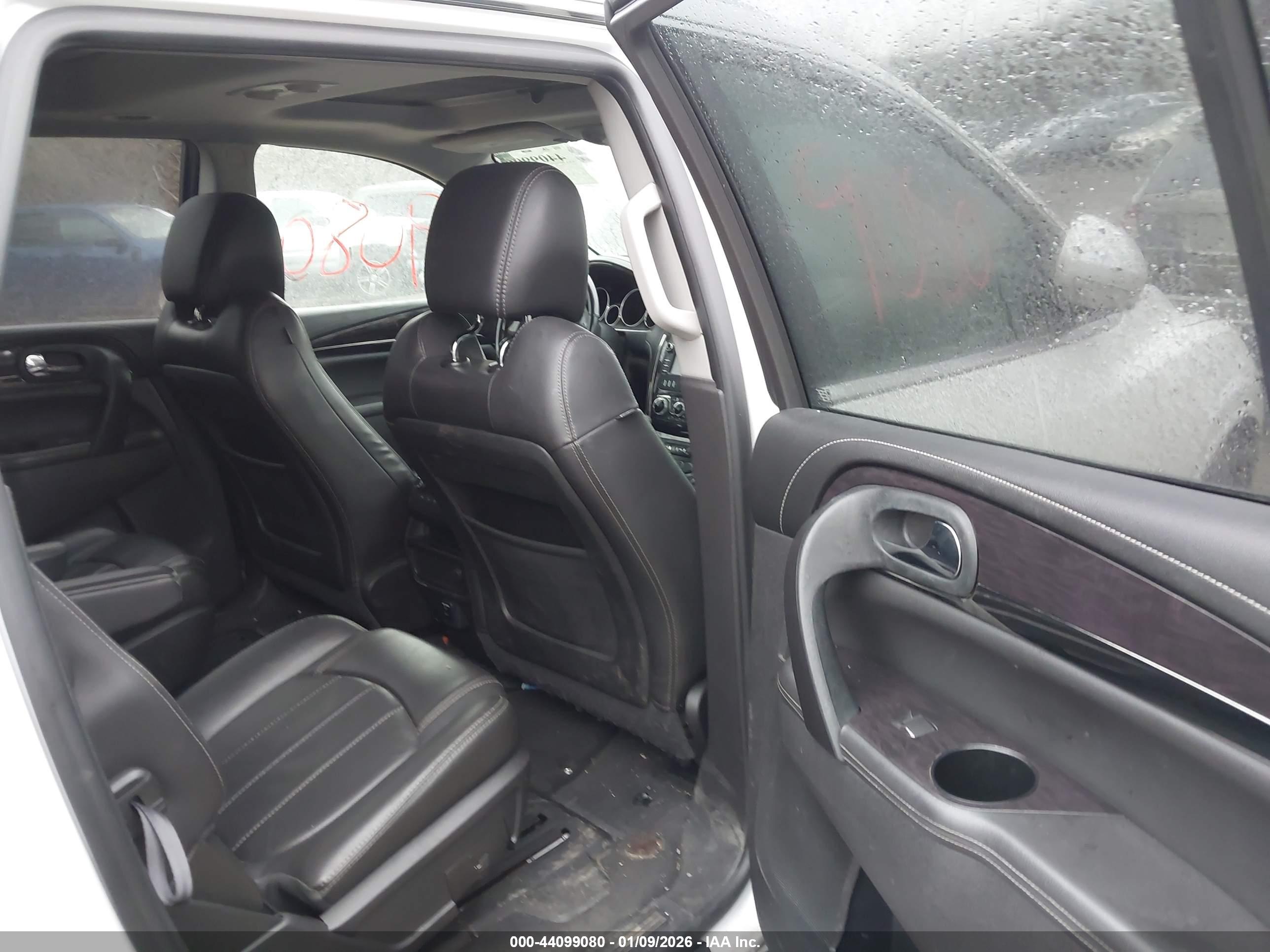 BUICK ENCLAVE image 8