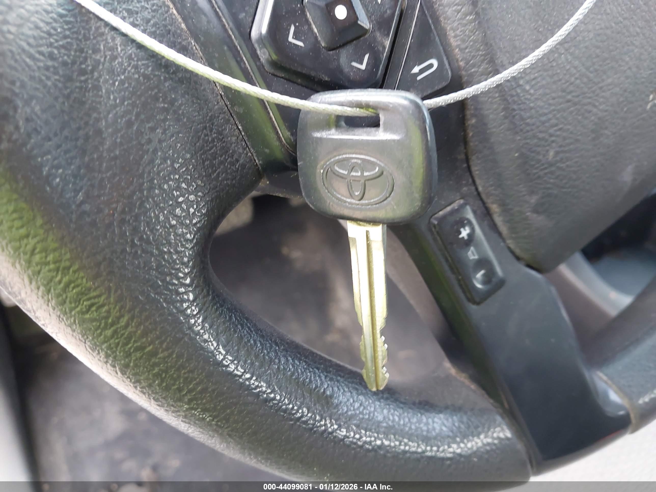 TOYOTA TACOMA image 11