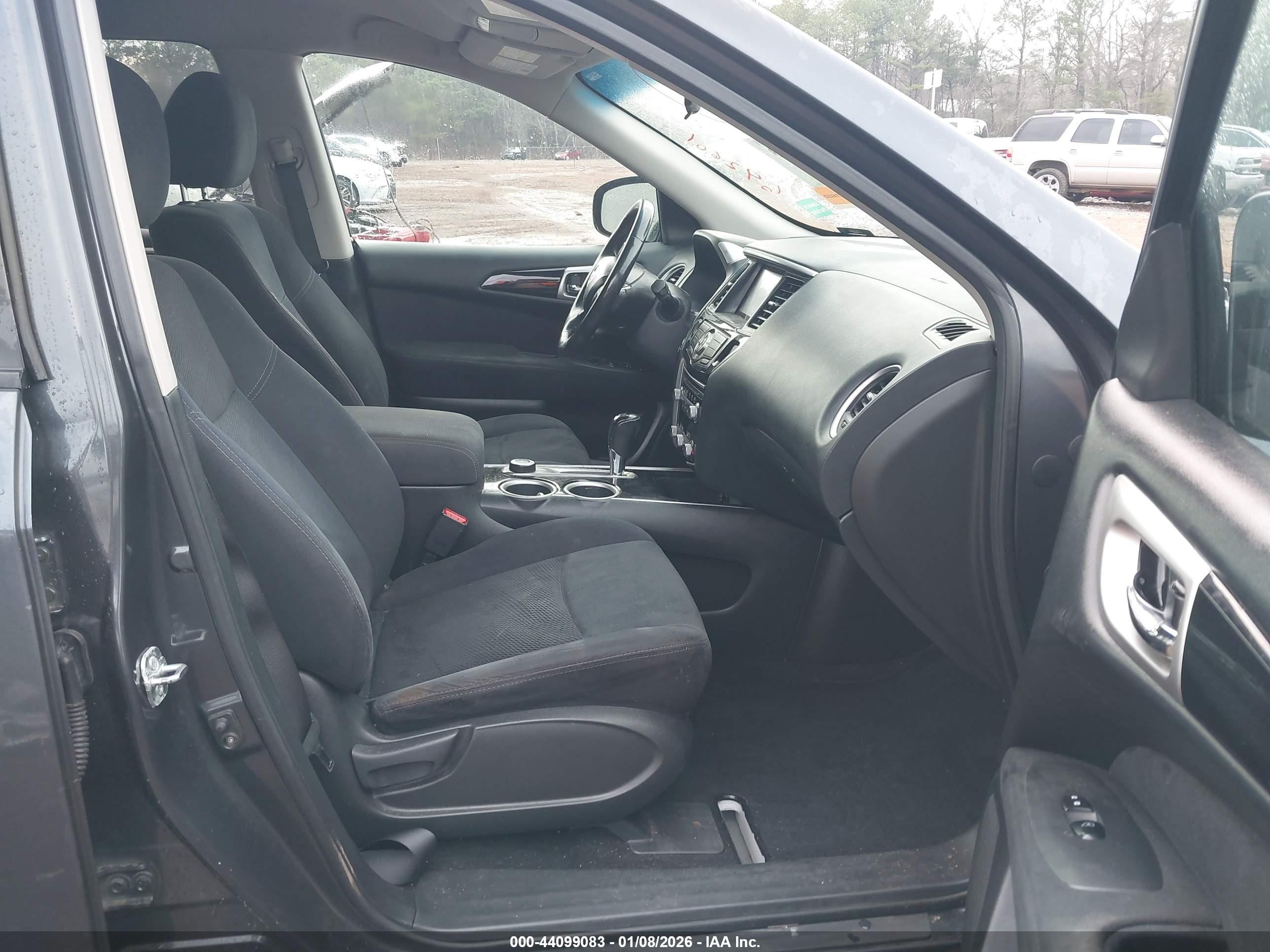 NISSAN PATHFINDER image 5