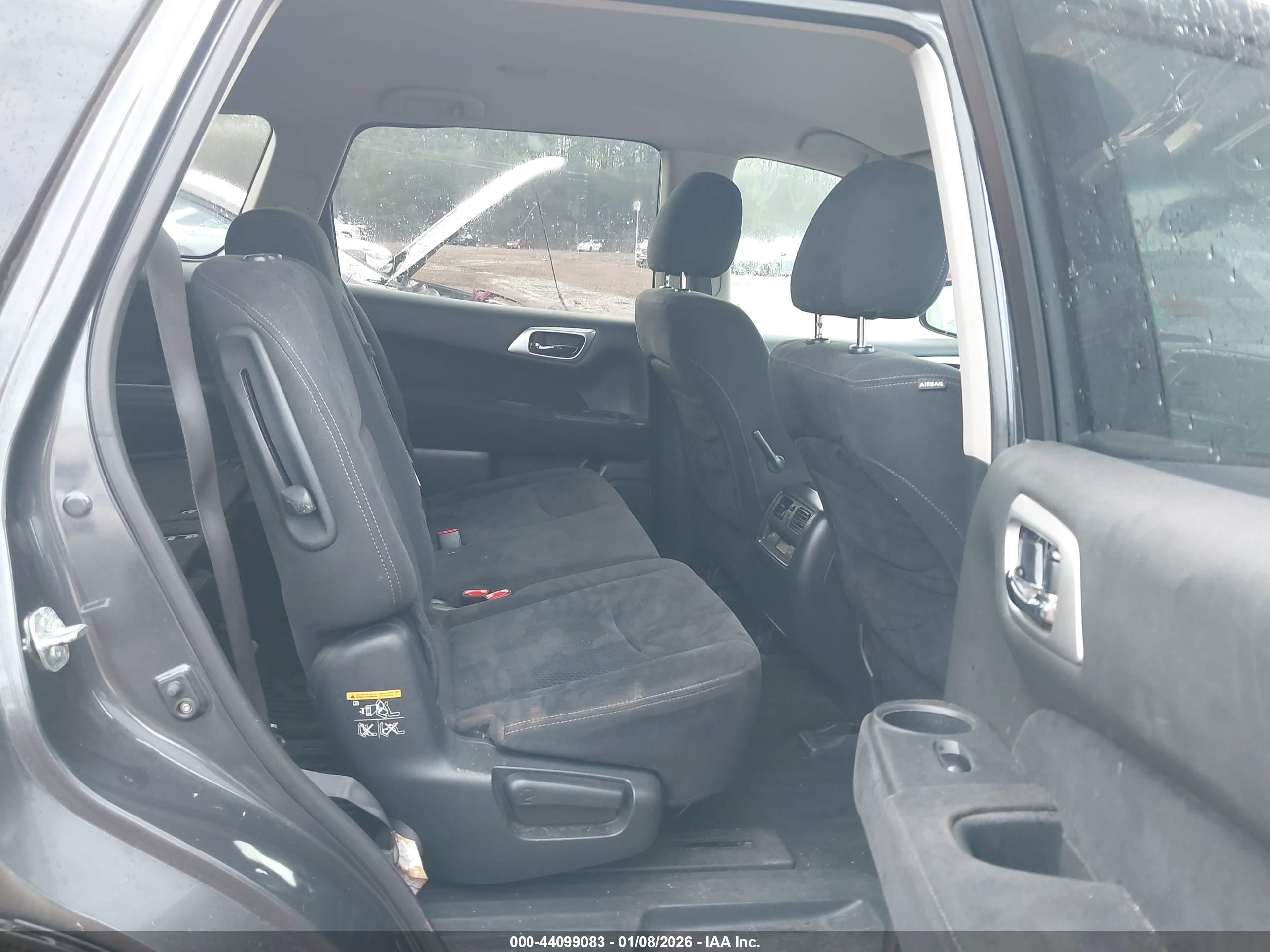 NISSAN PATHFINDER image 8