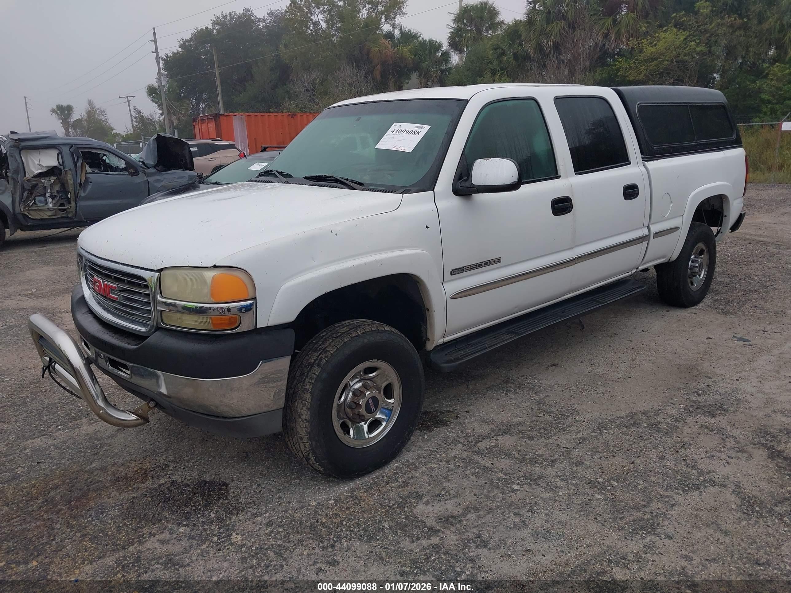 GMC SIERRA image 2