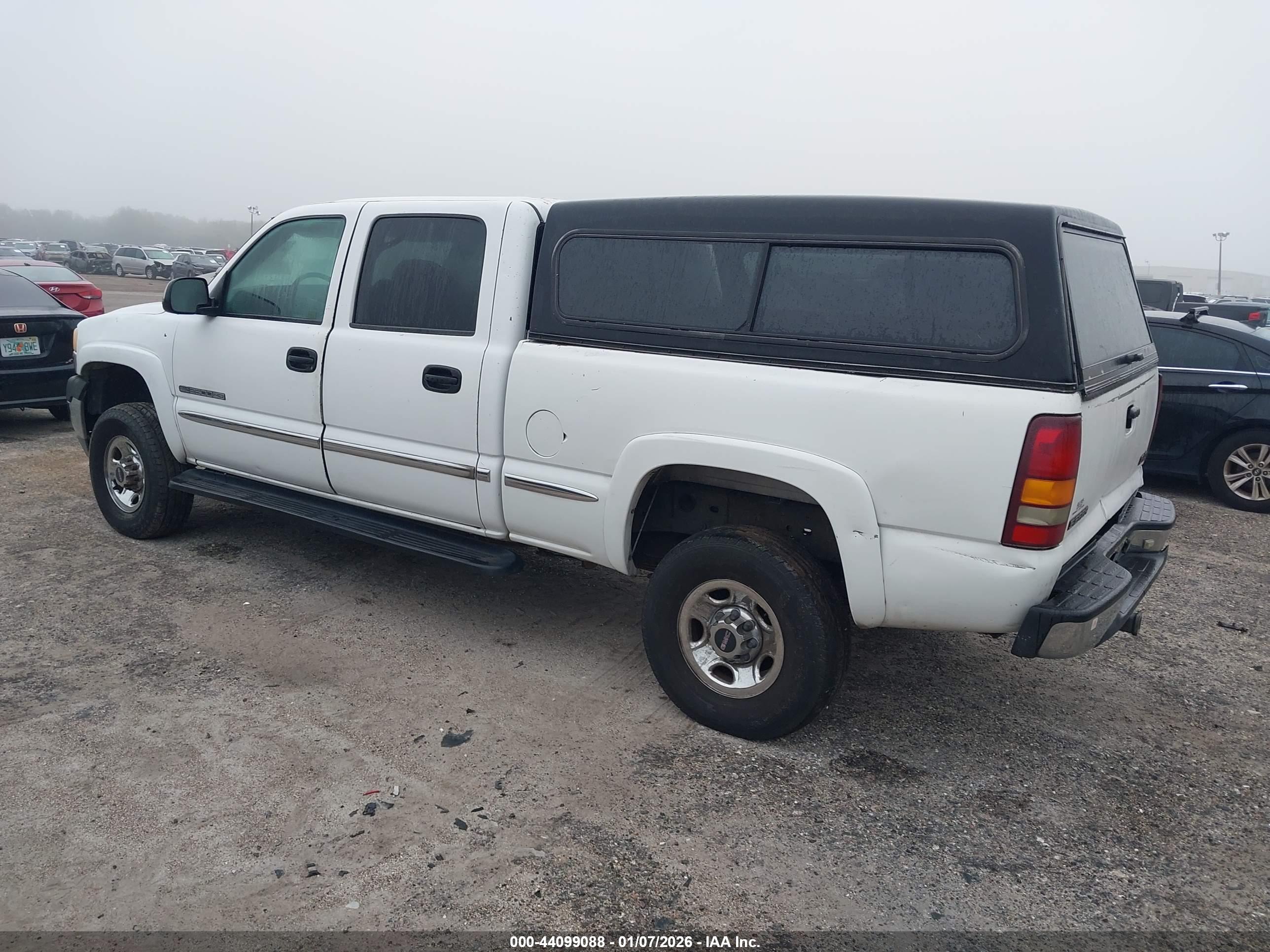 GMC SIERRA image 3