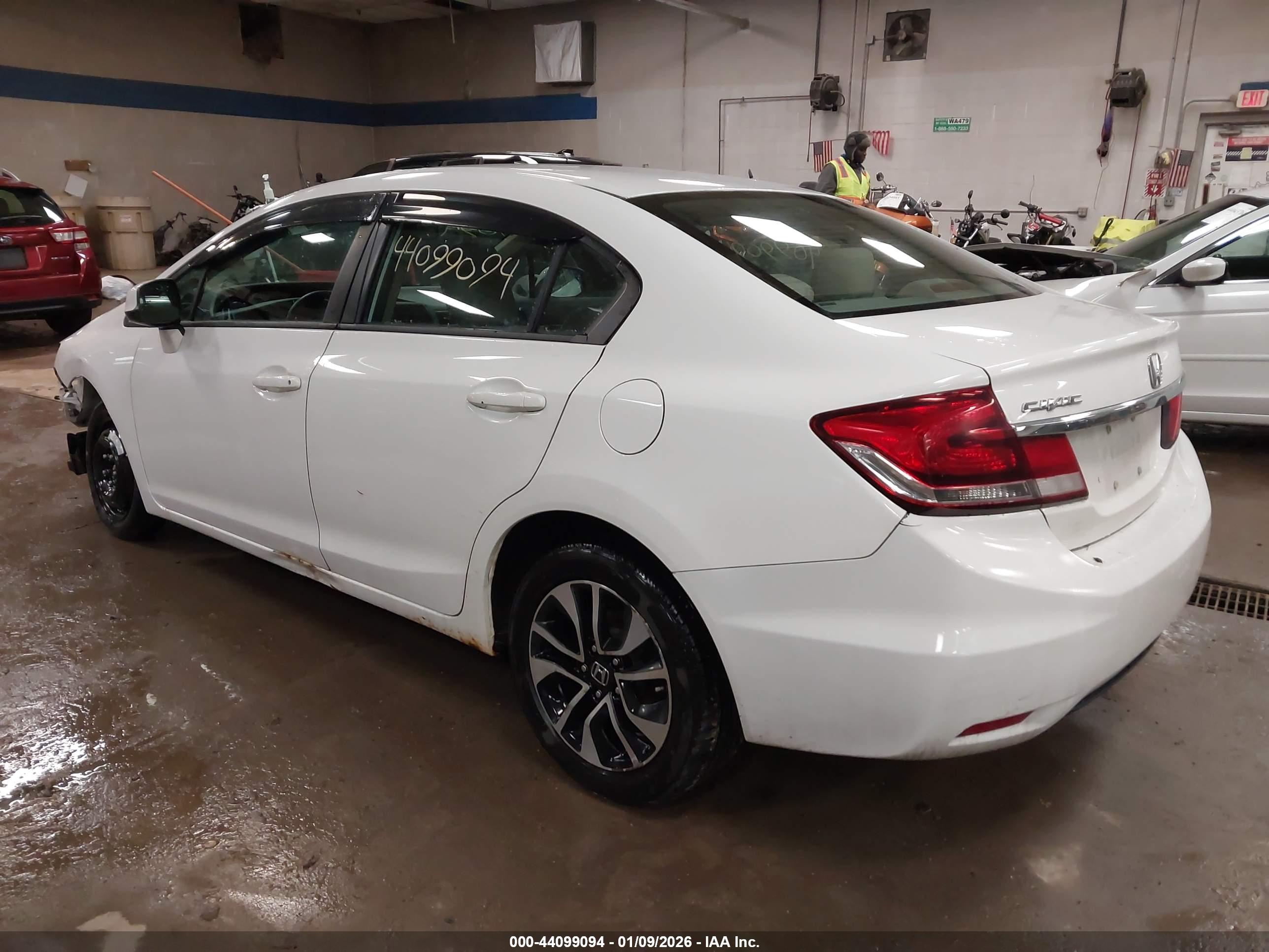 HONDA CIVIC image 3