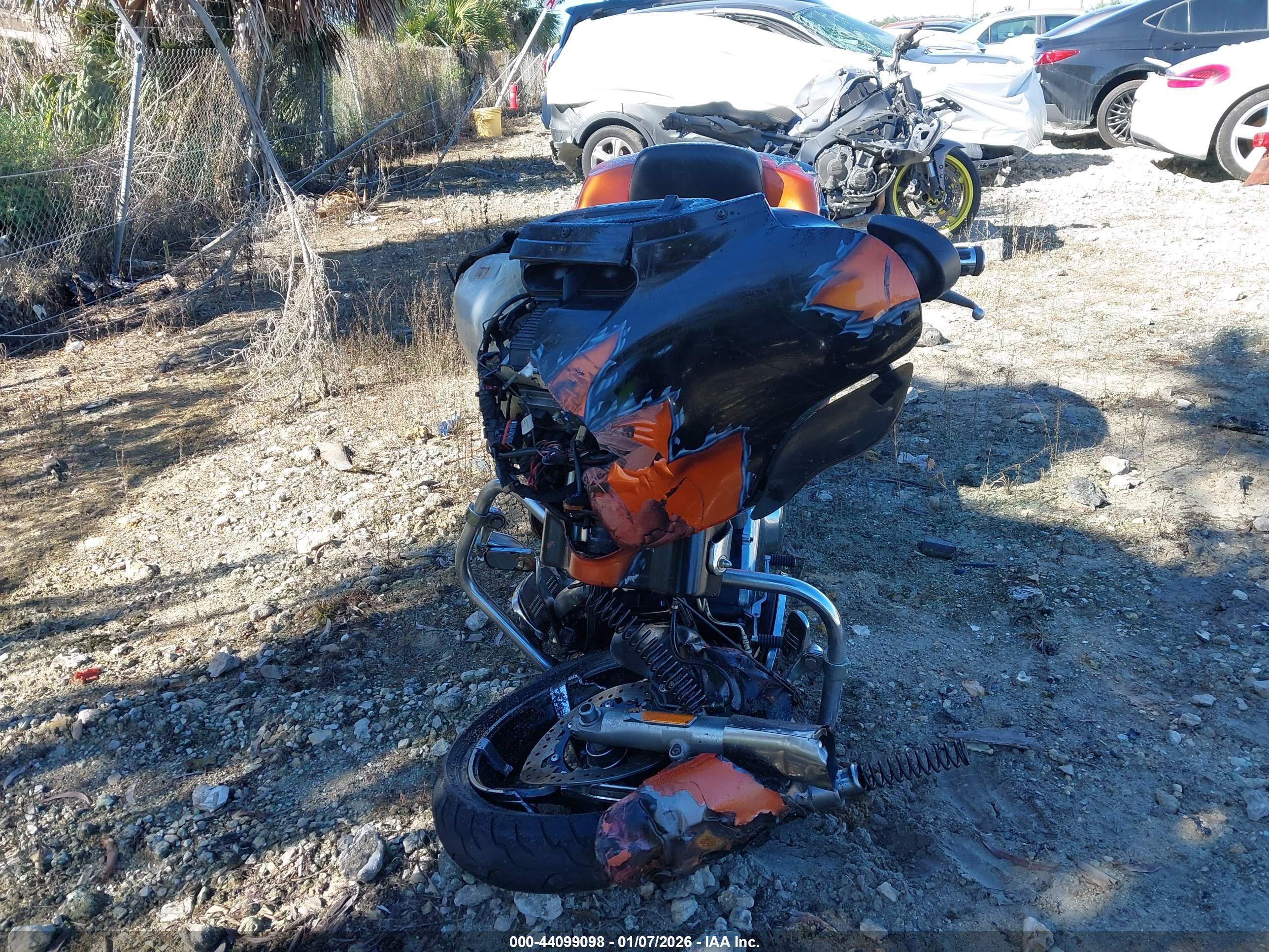 HARLEY-DAVIDSON FLHXS image 5