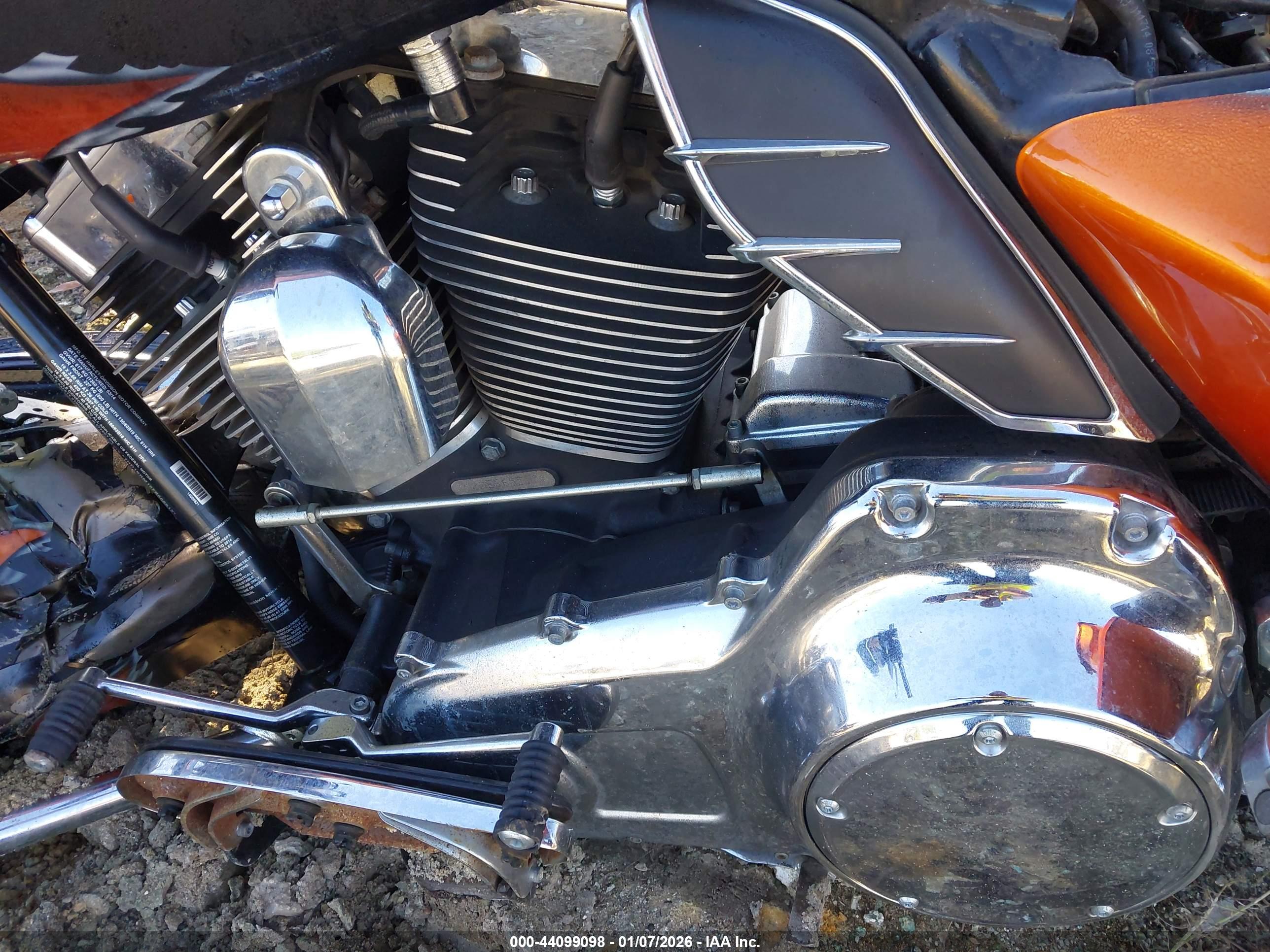 HARLEY-DAVIDSON FLHXS image 9