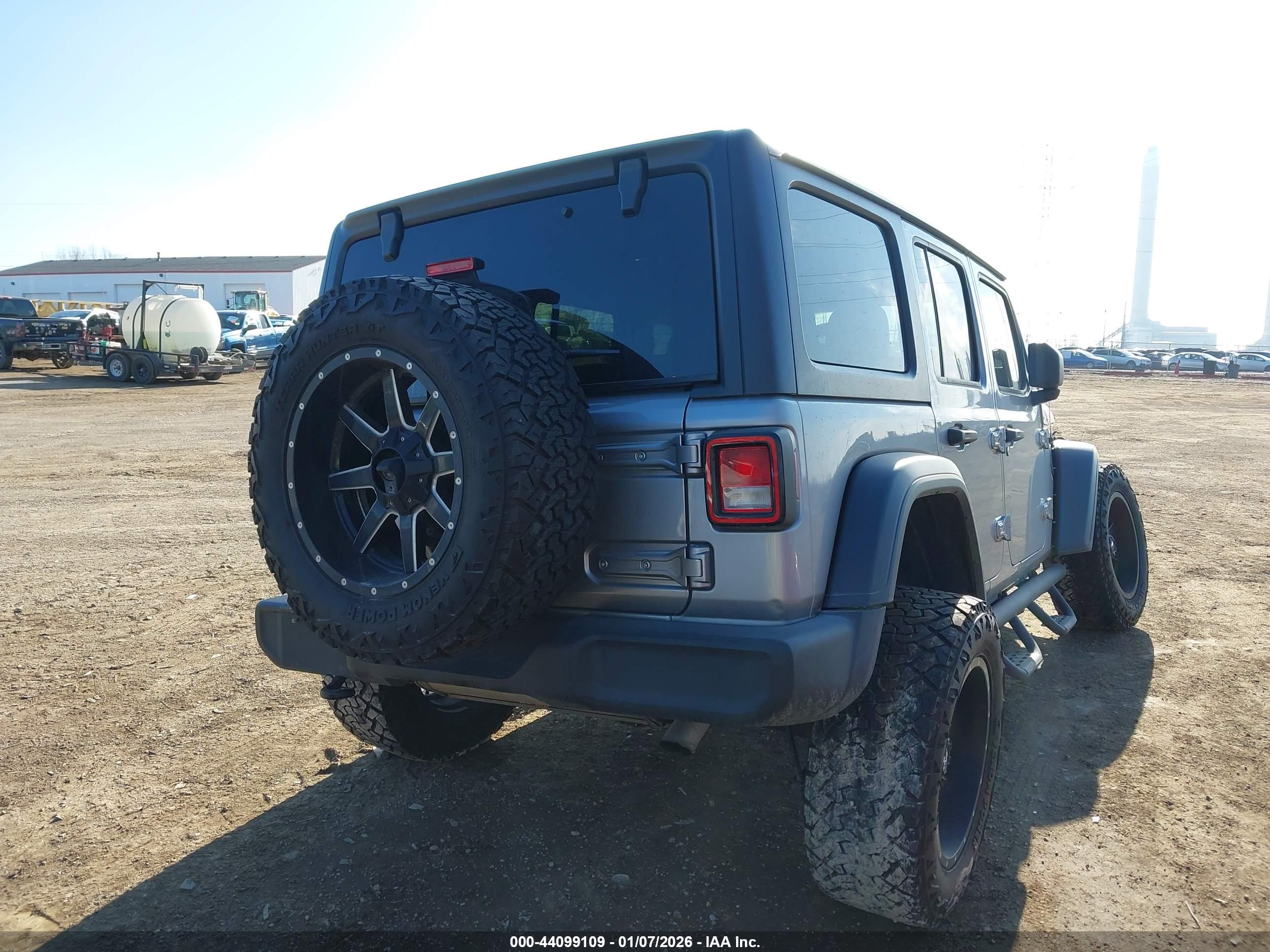 JEEP WRANGLER image 4