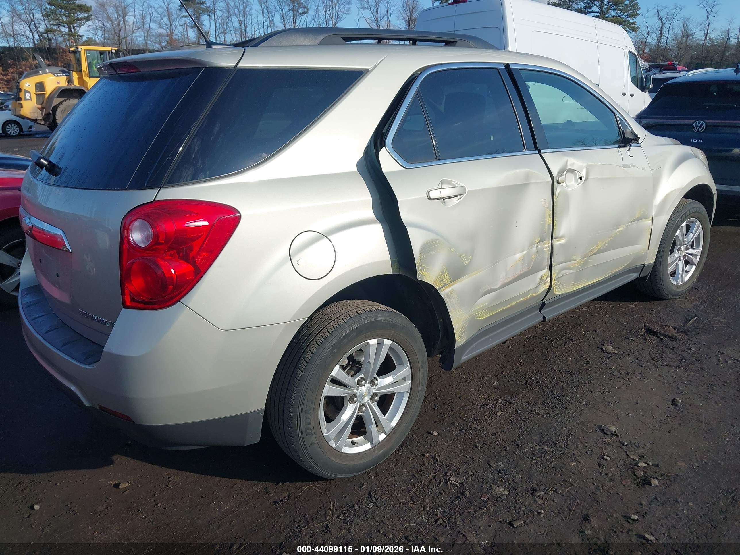 CHEVROLET EQUINOX image 4