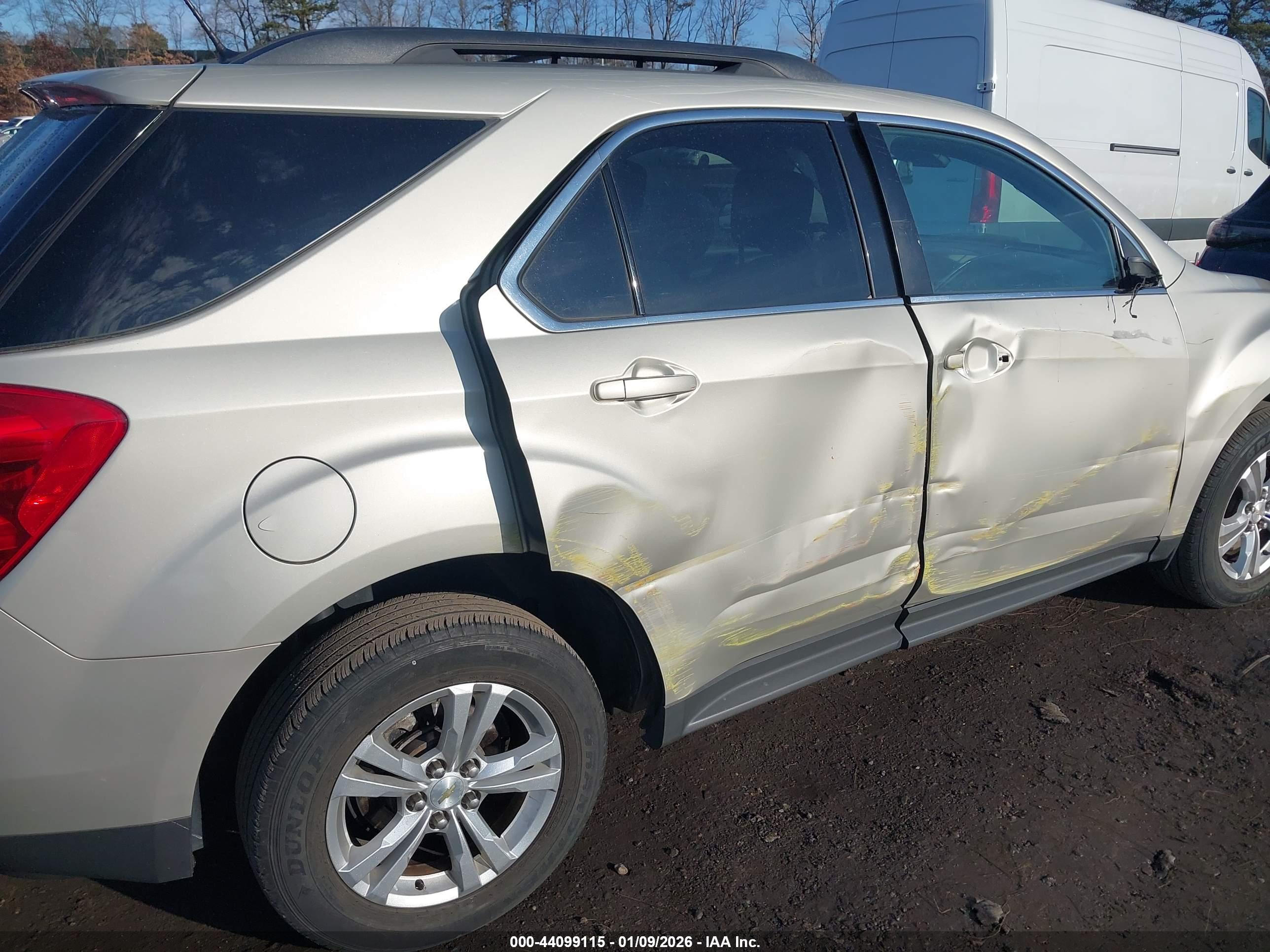 CHEVROLET EQUINOX image 6