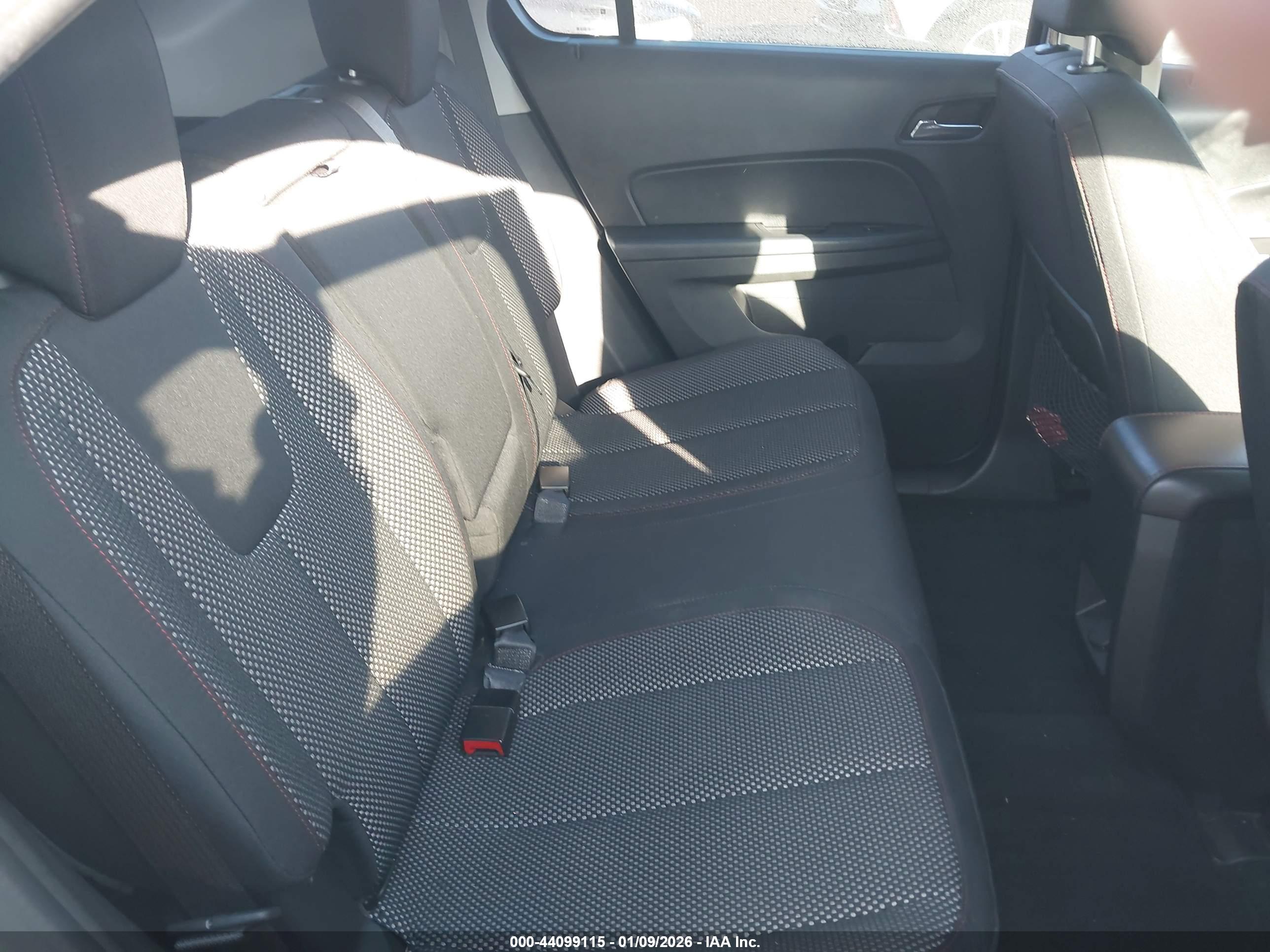 CHEVROLET EQUINOX image 8