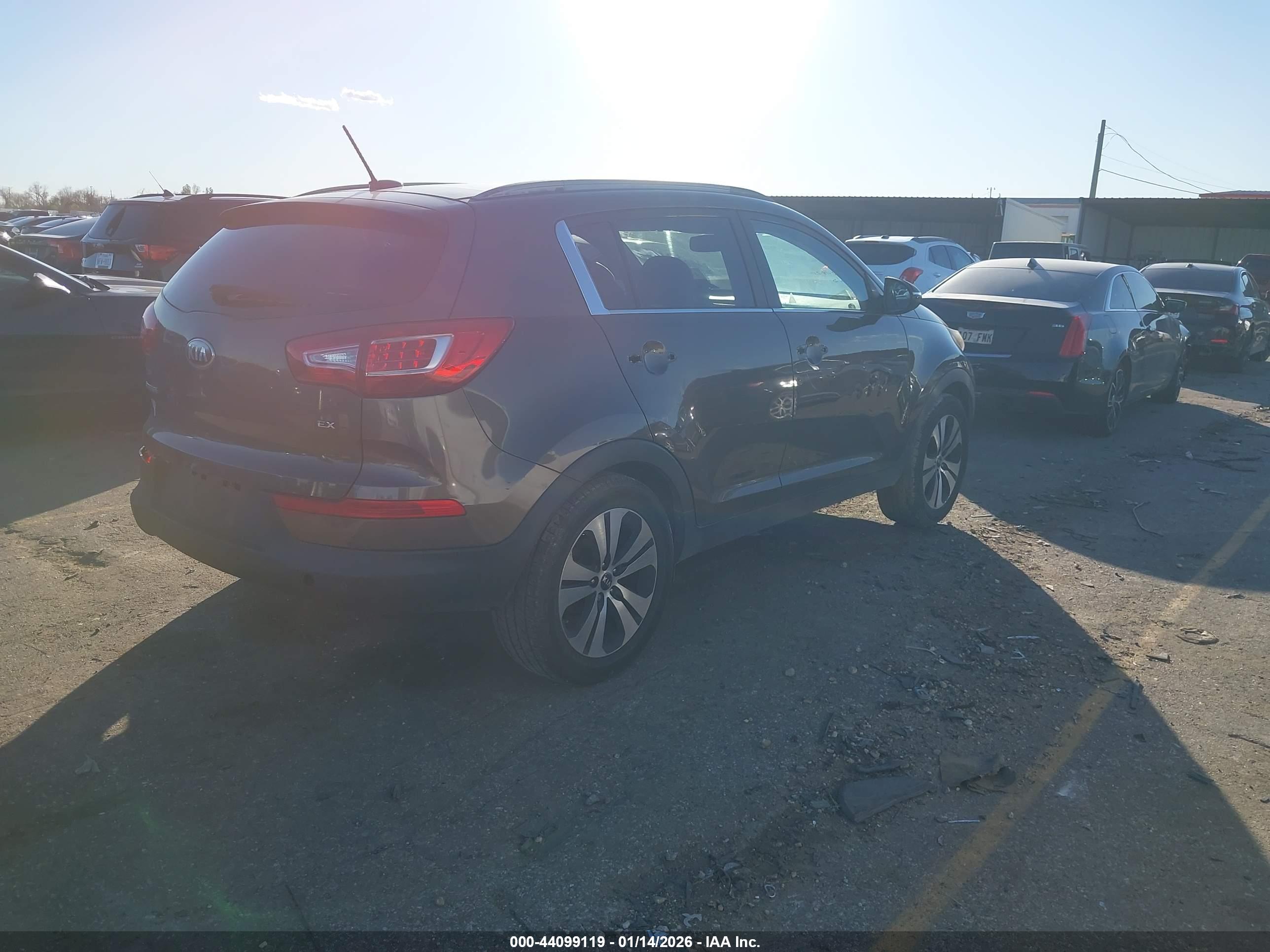 KIA SPORTAGE image 4