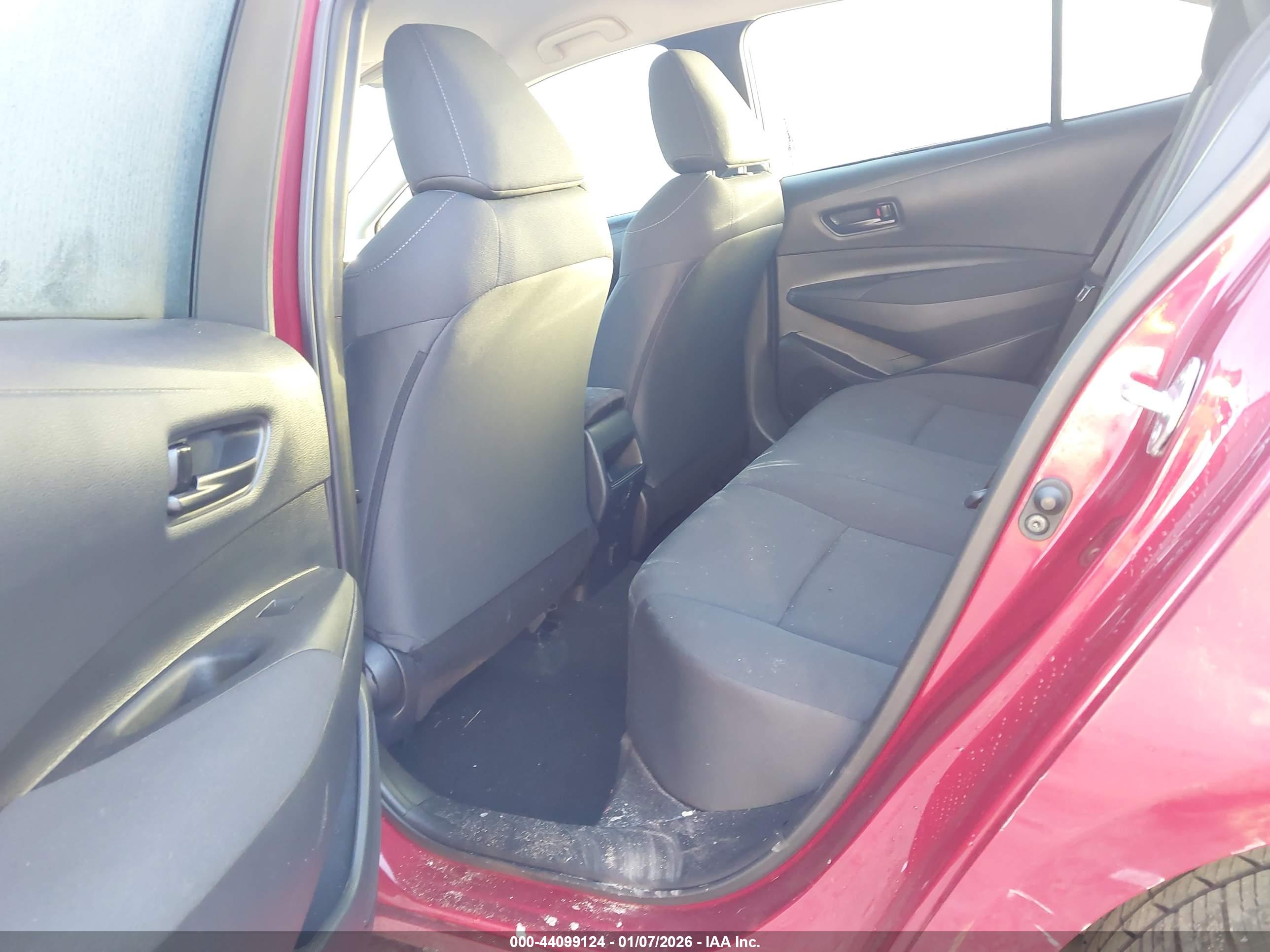 TOYOTA COROLLA image 8