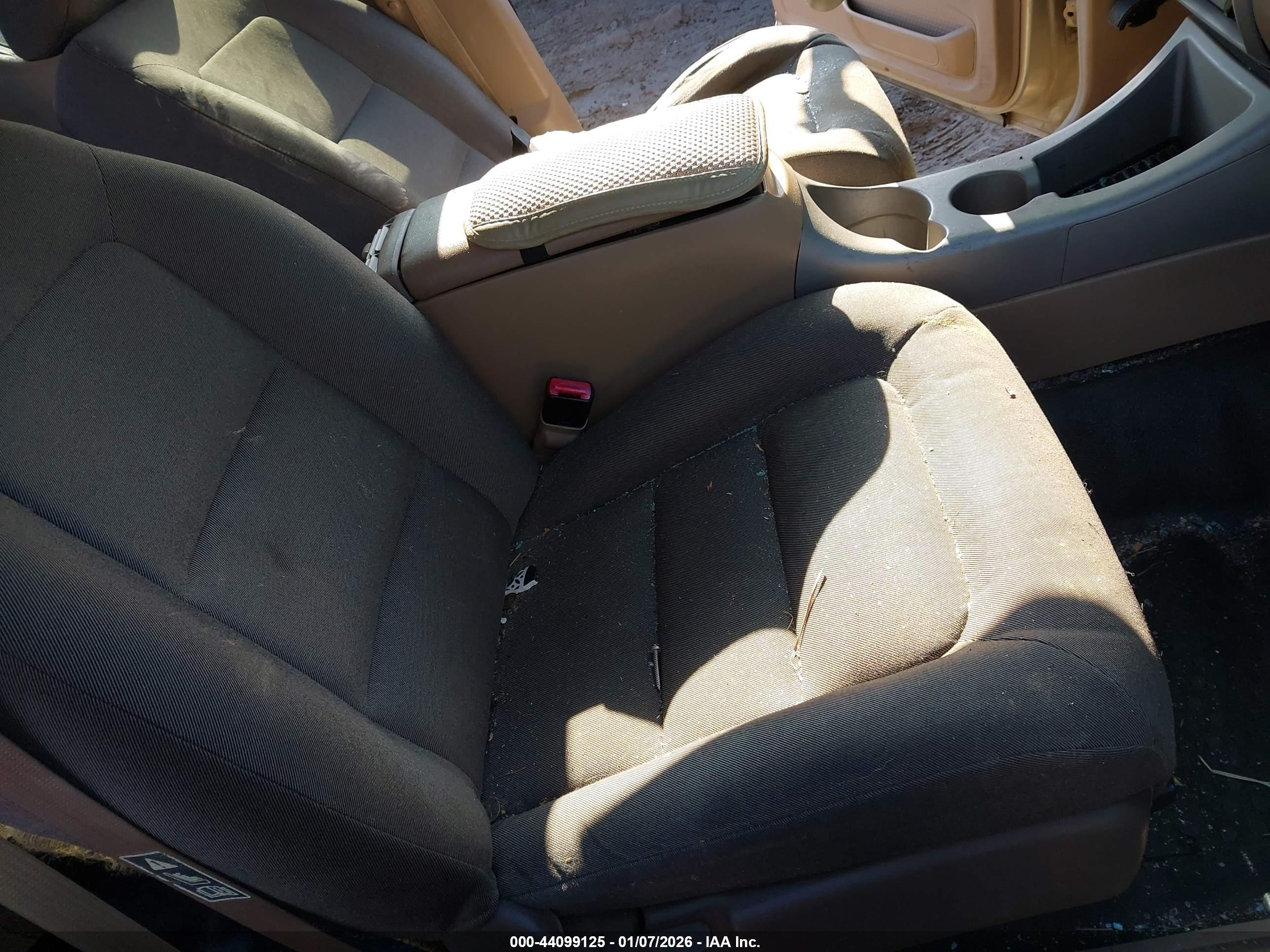 FORD EXPLORER image 5