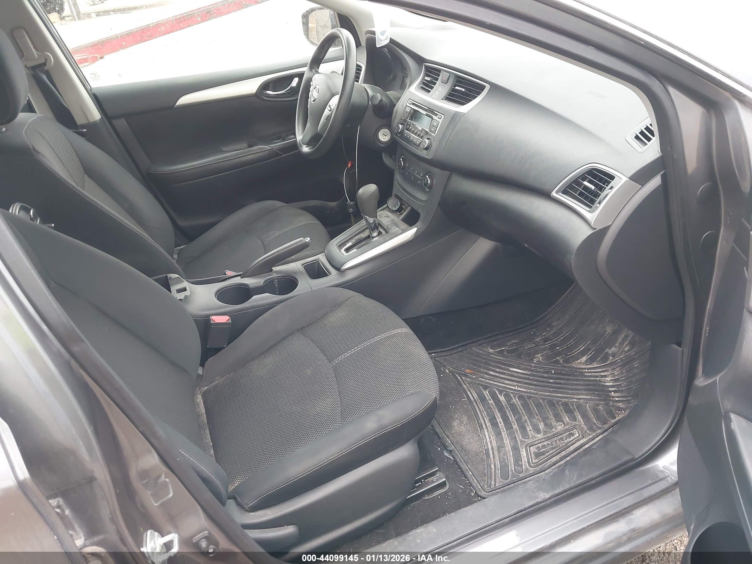 NISSAN SENTRA image 5