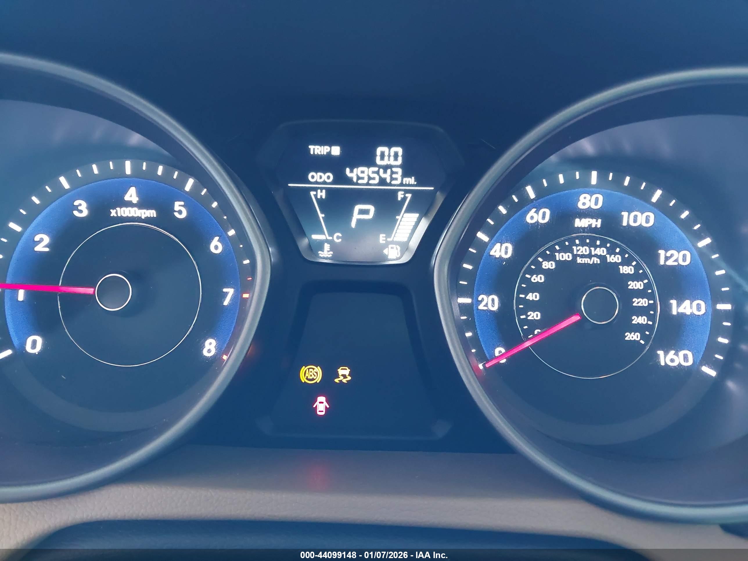 HYUNDAI ELANTRA image 7