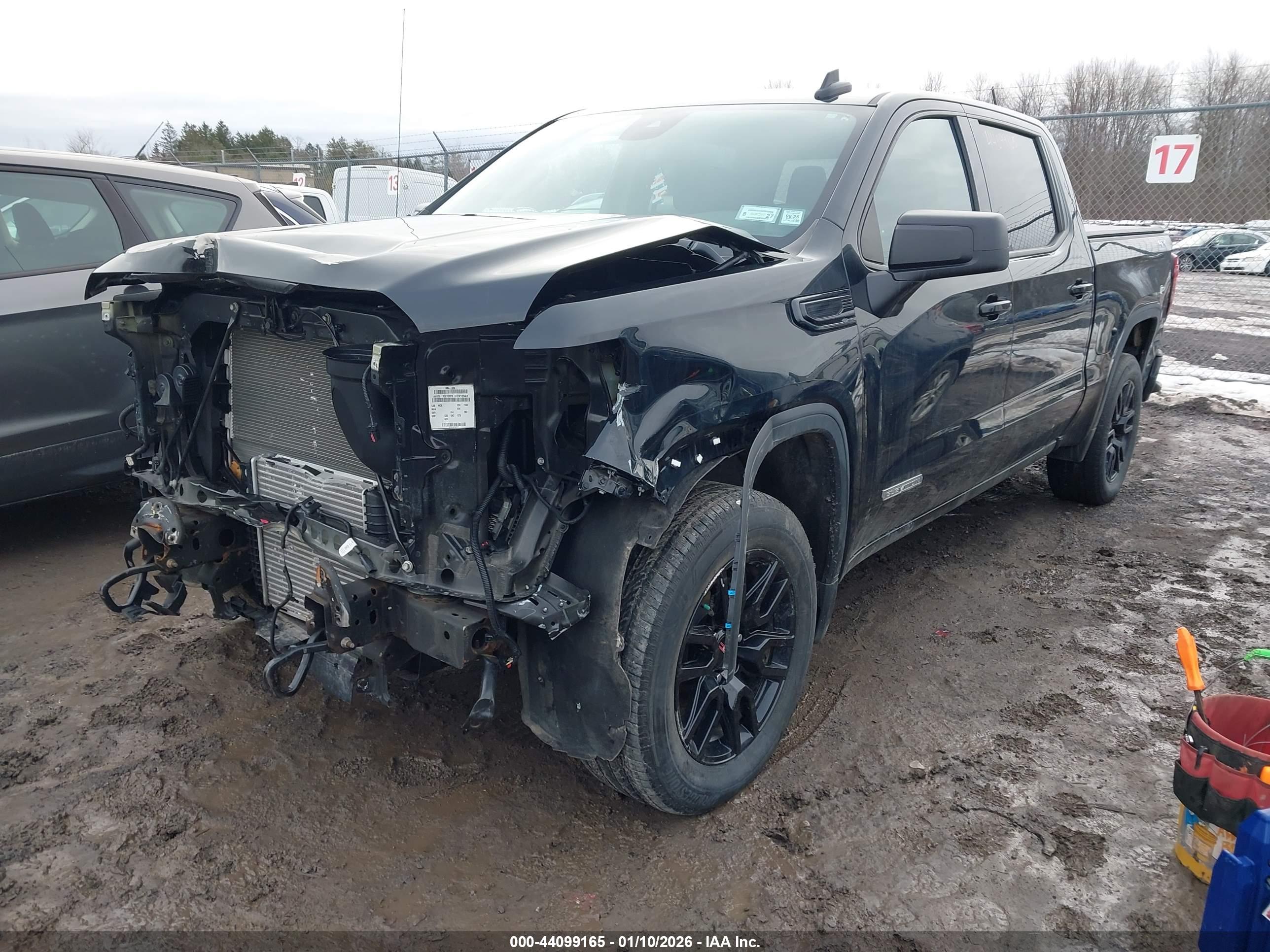 GMC SIERRA image 2