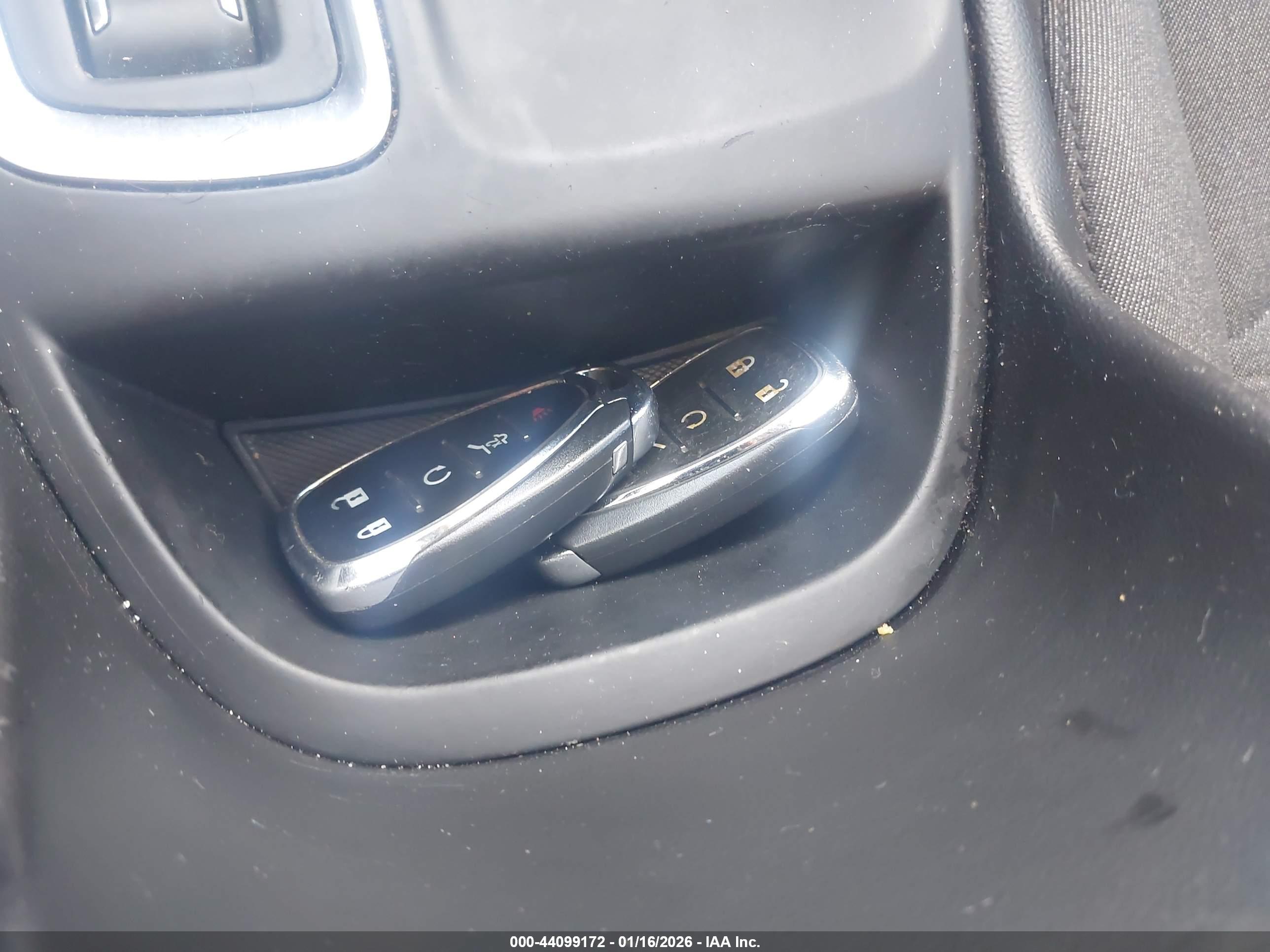 CHEVROLET EQUINOX image 11