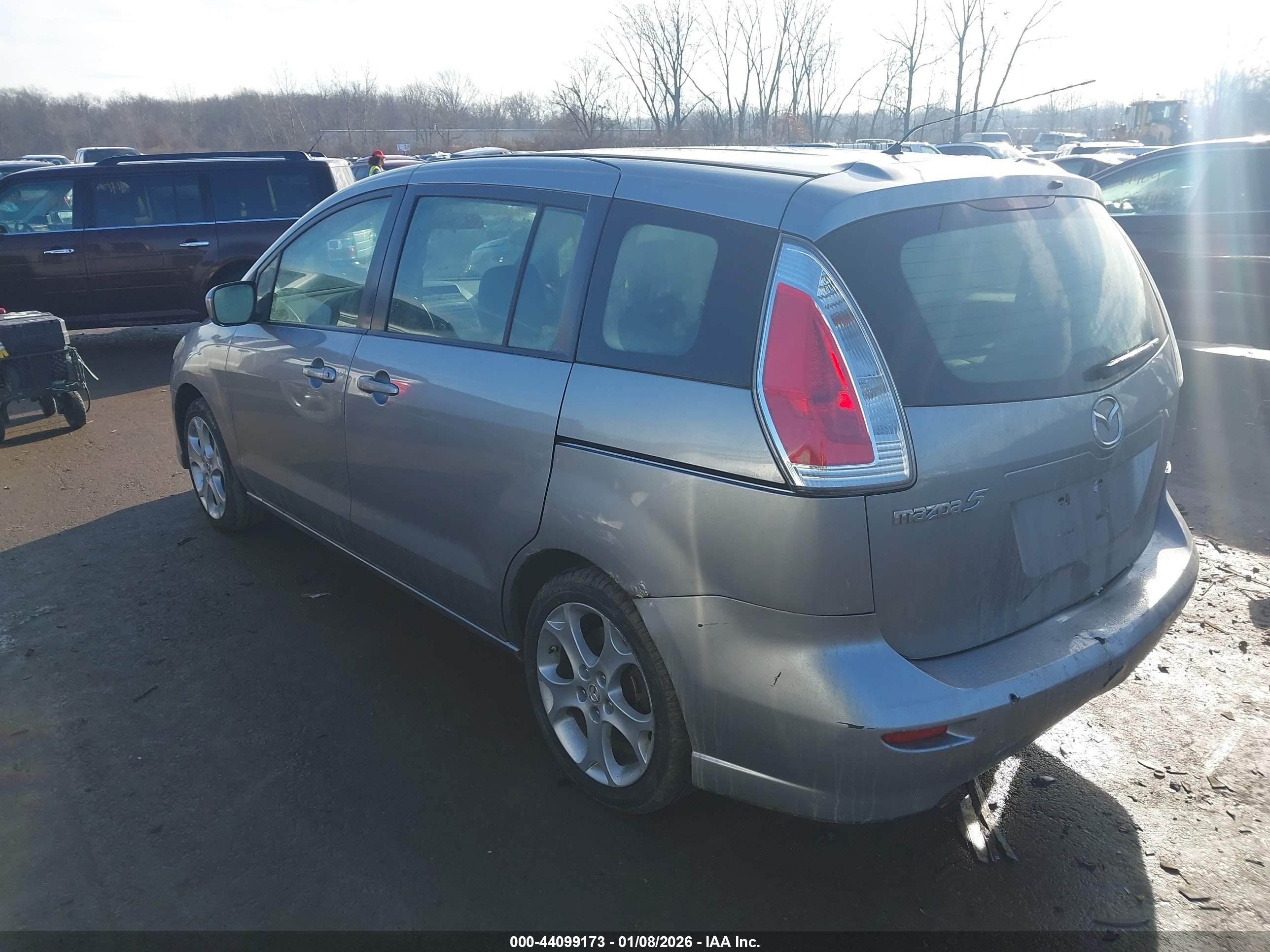 MAZDA MAZDA5 image 3