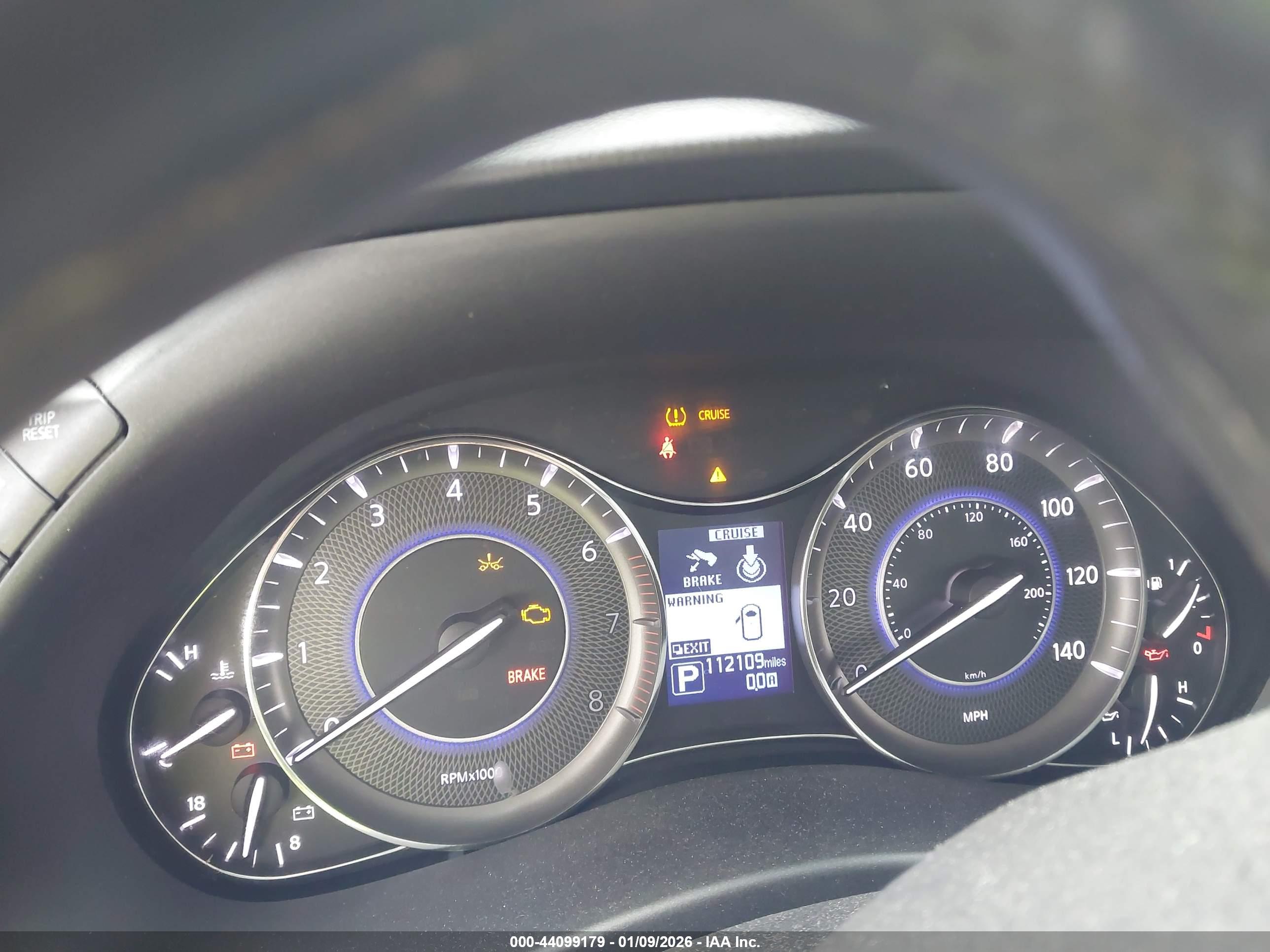INFINITI QX80 image 7