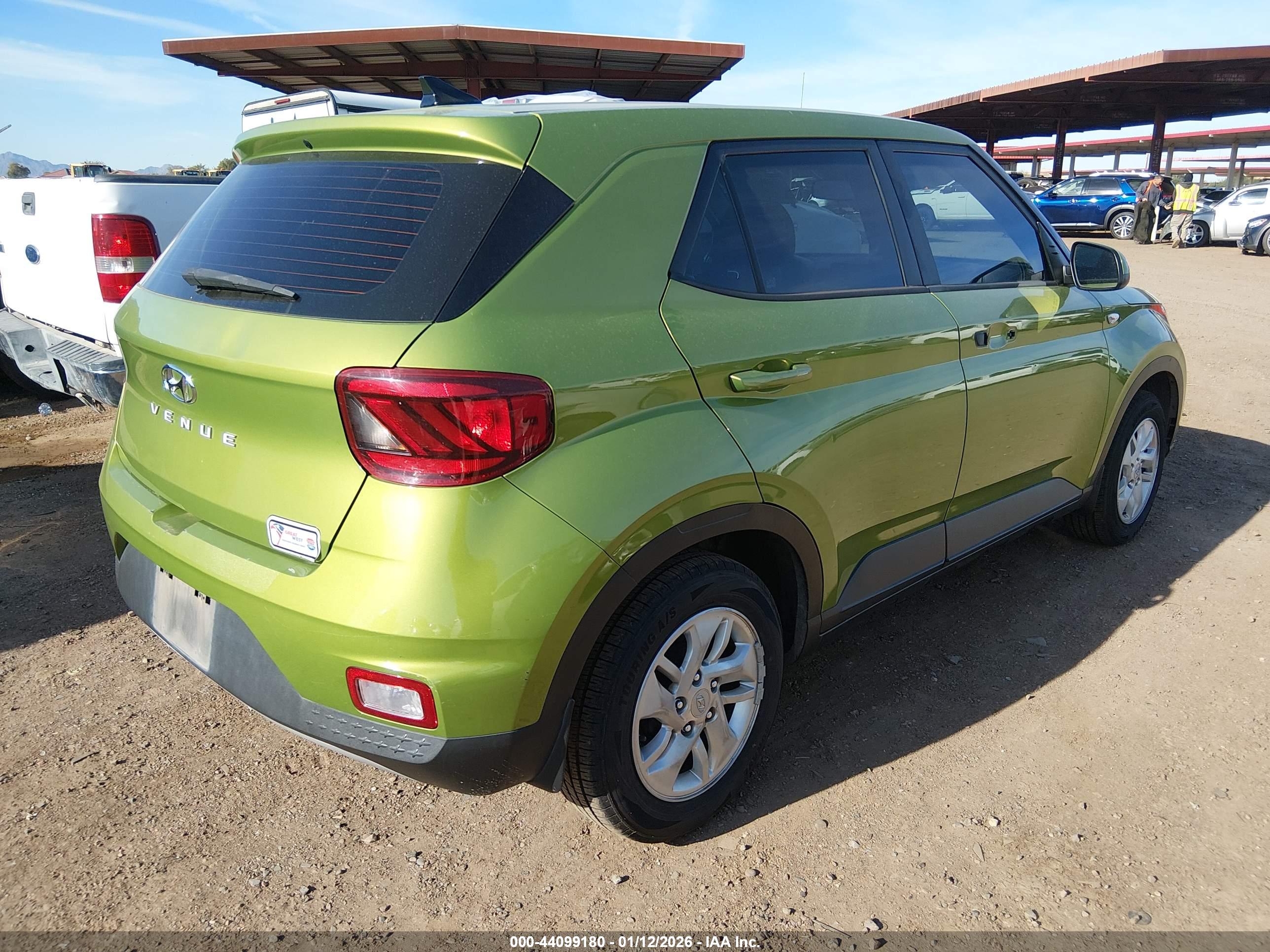 HYUNDAI VENUE image 4
