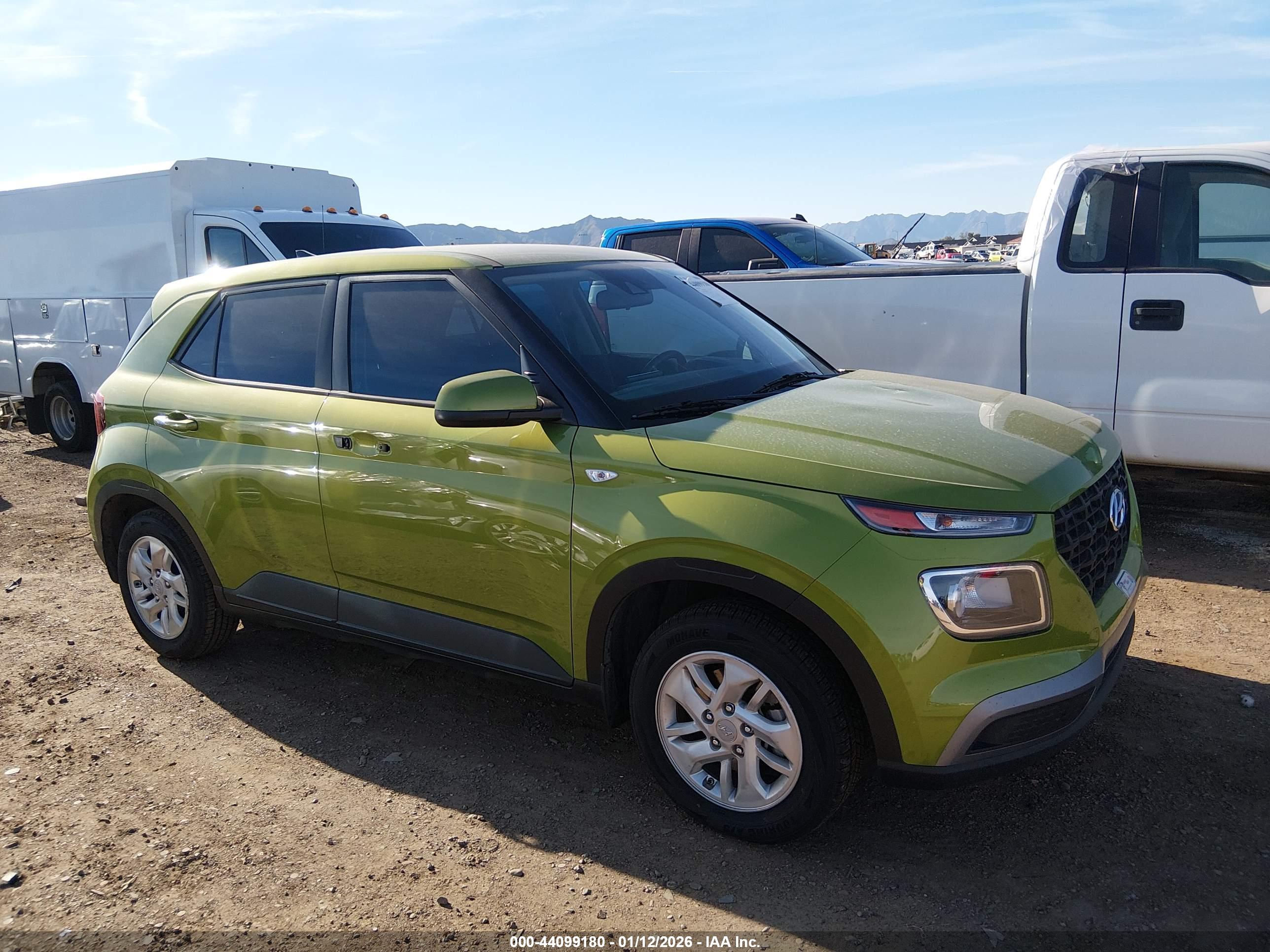 HYUNDAI VENUE image 6