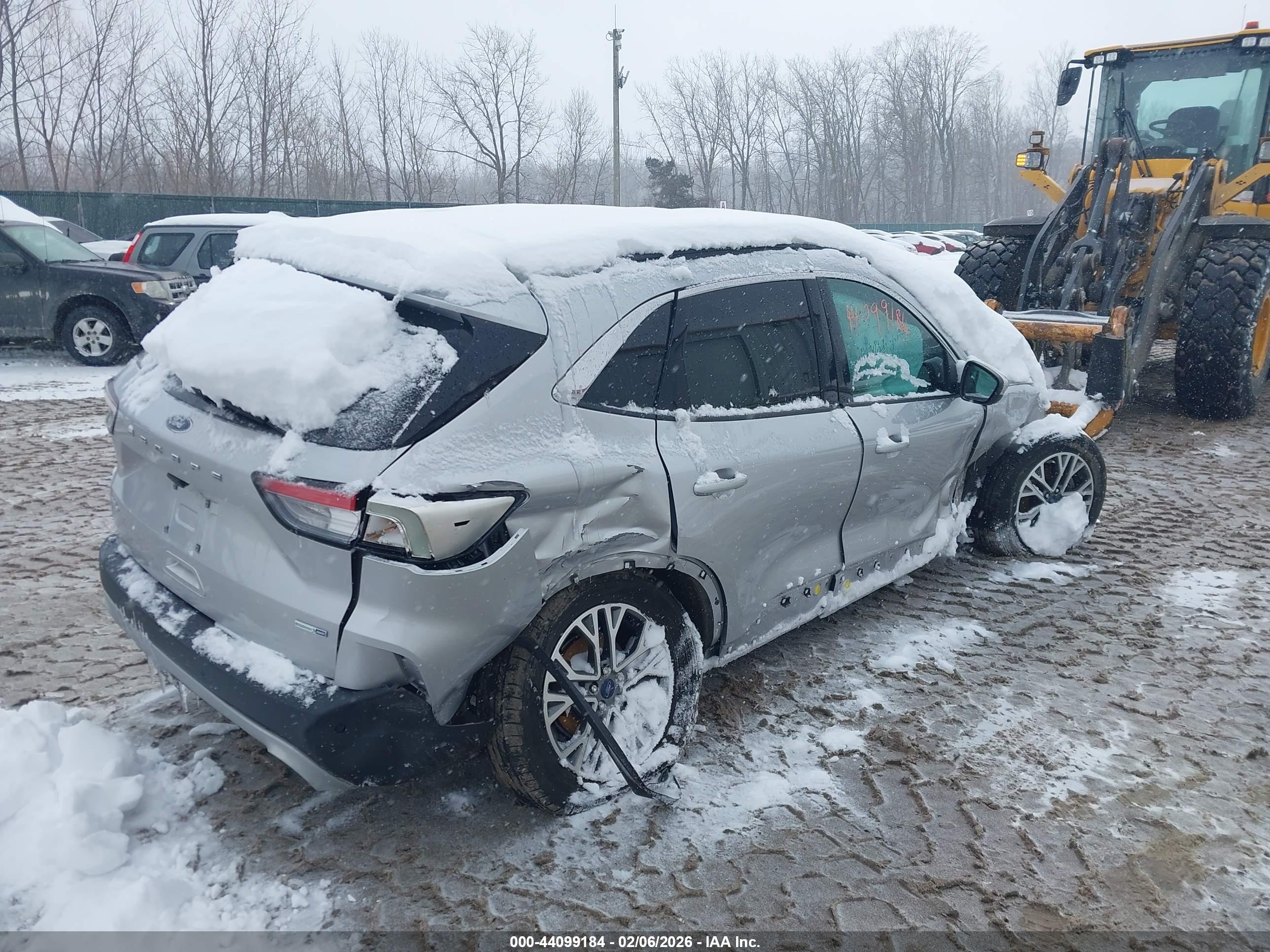 FORD ESCAPE image 4