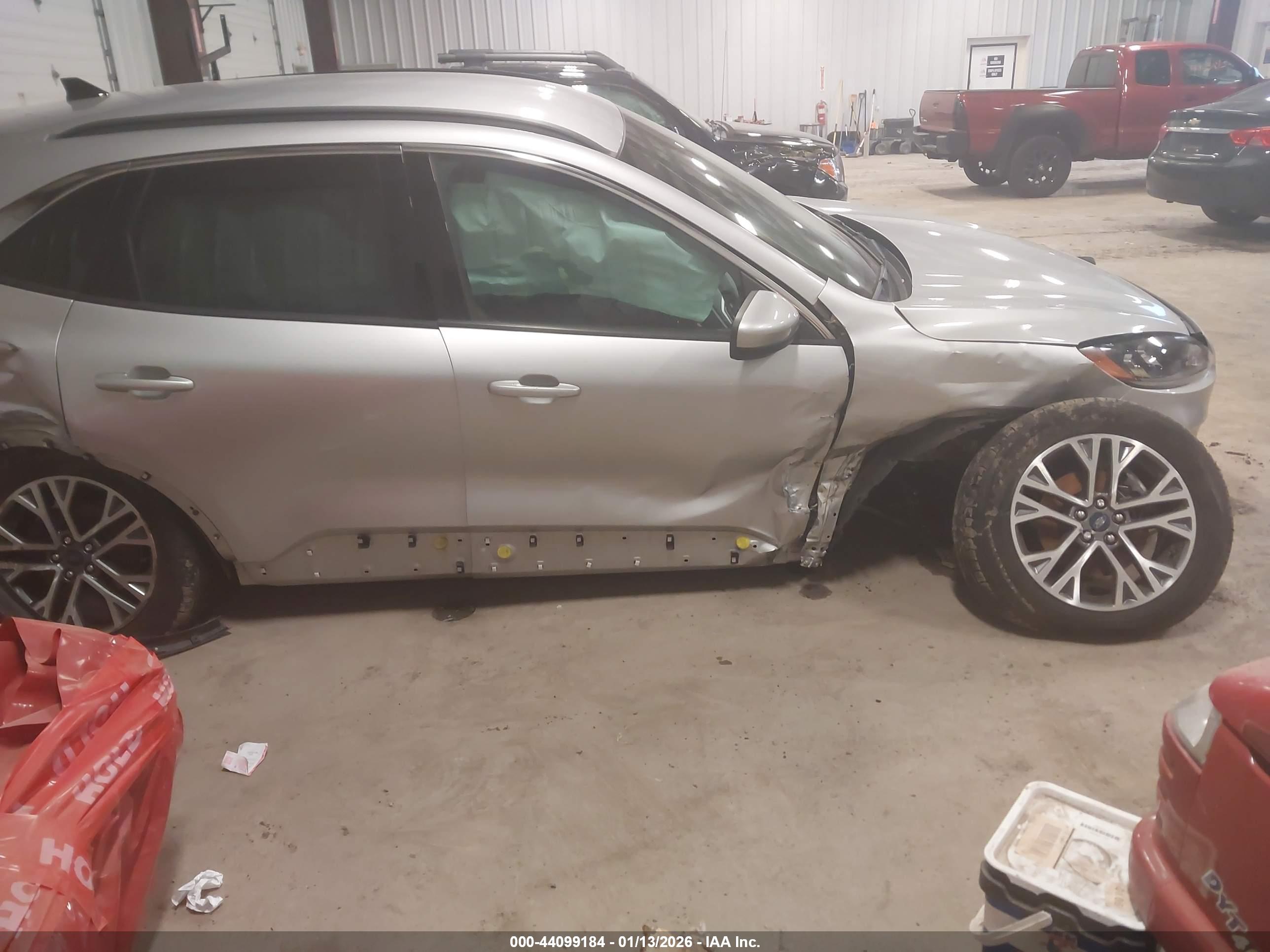 FORD ESCAPE image 6