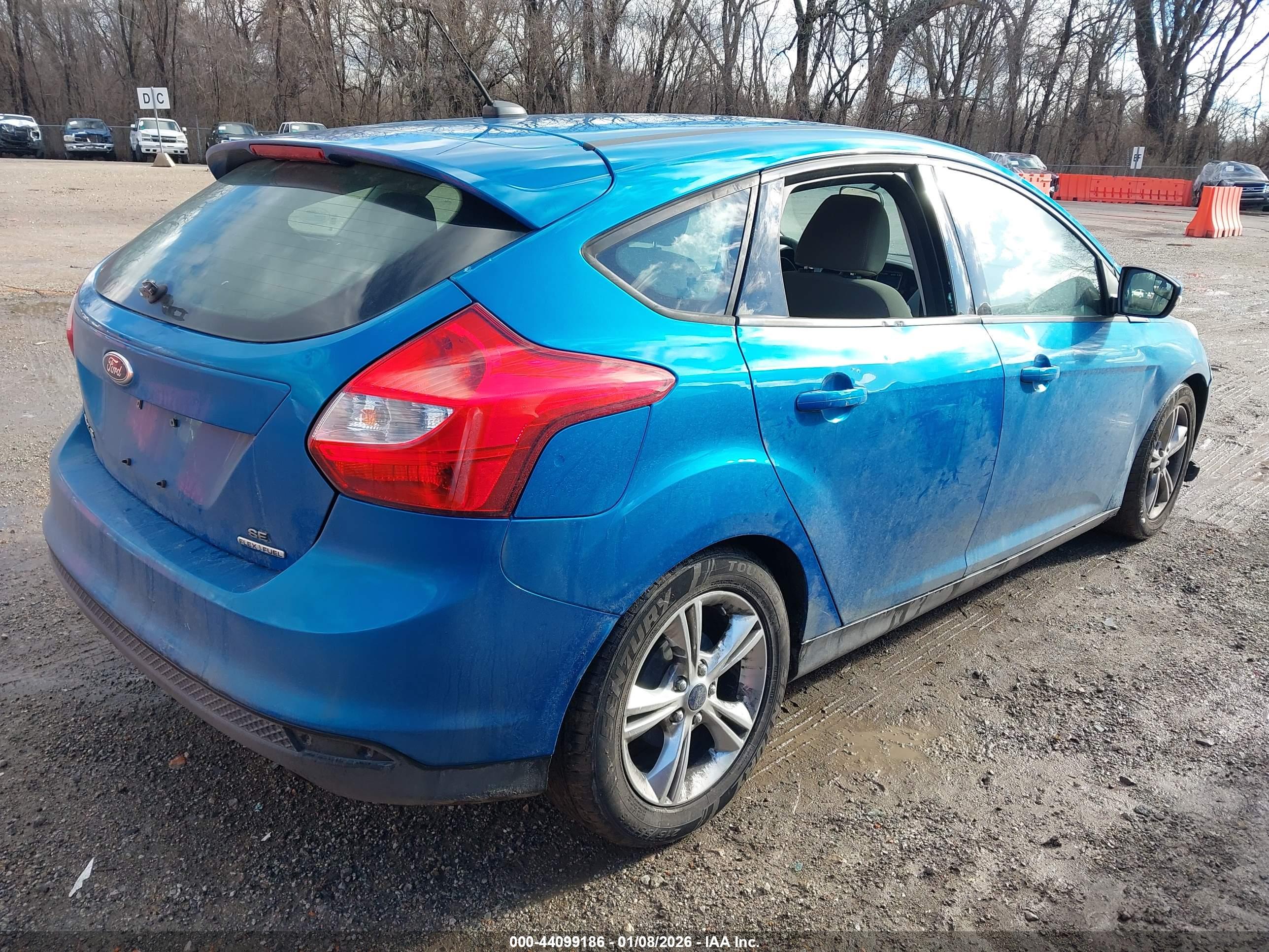 FORD FOCUS image 4