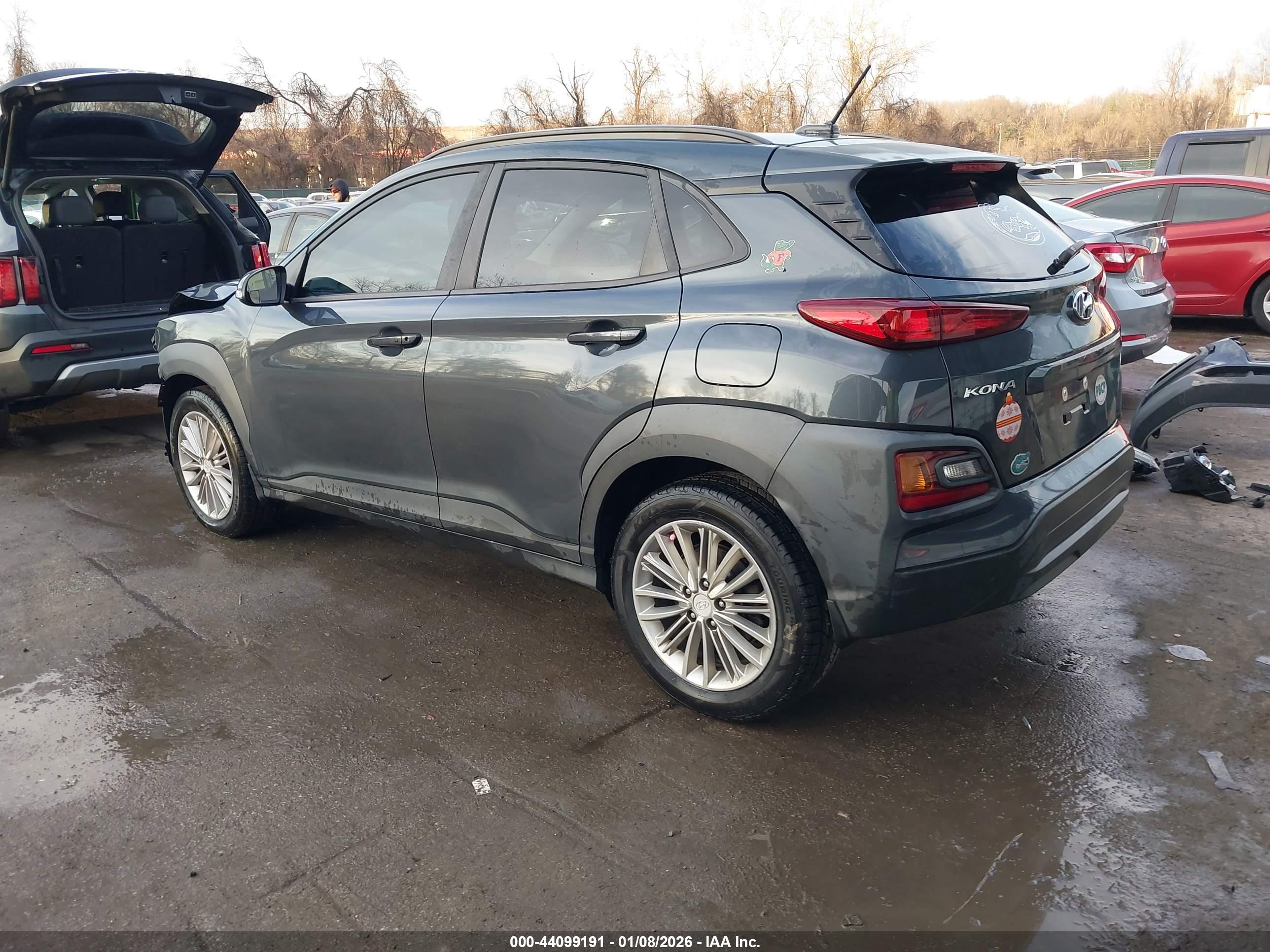 HYUNDAI KONA image 3