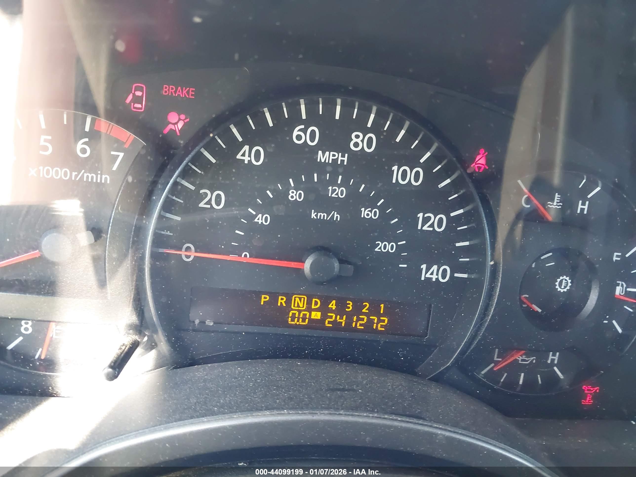 NISSAN PATHFINDER image 7