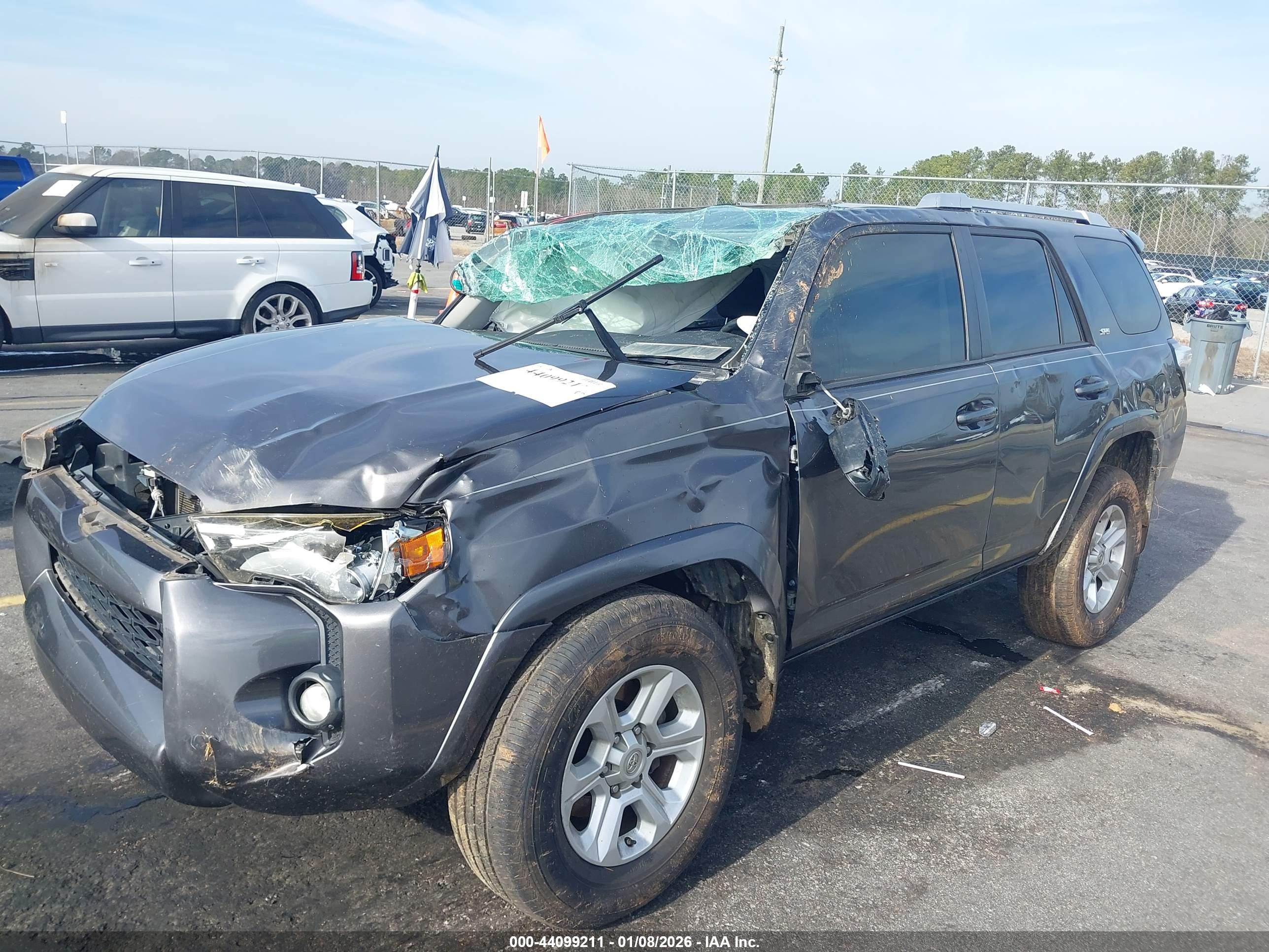 TOYOTA 4RUNNER image 2
