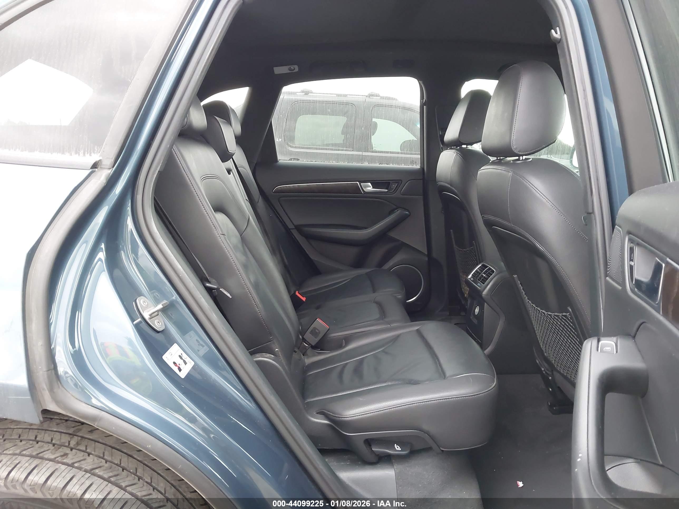 AUDI Q5 image 8
